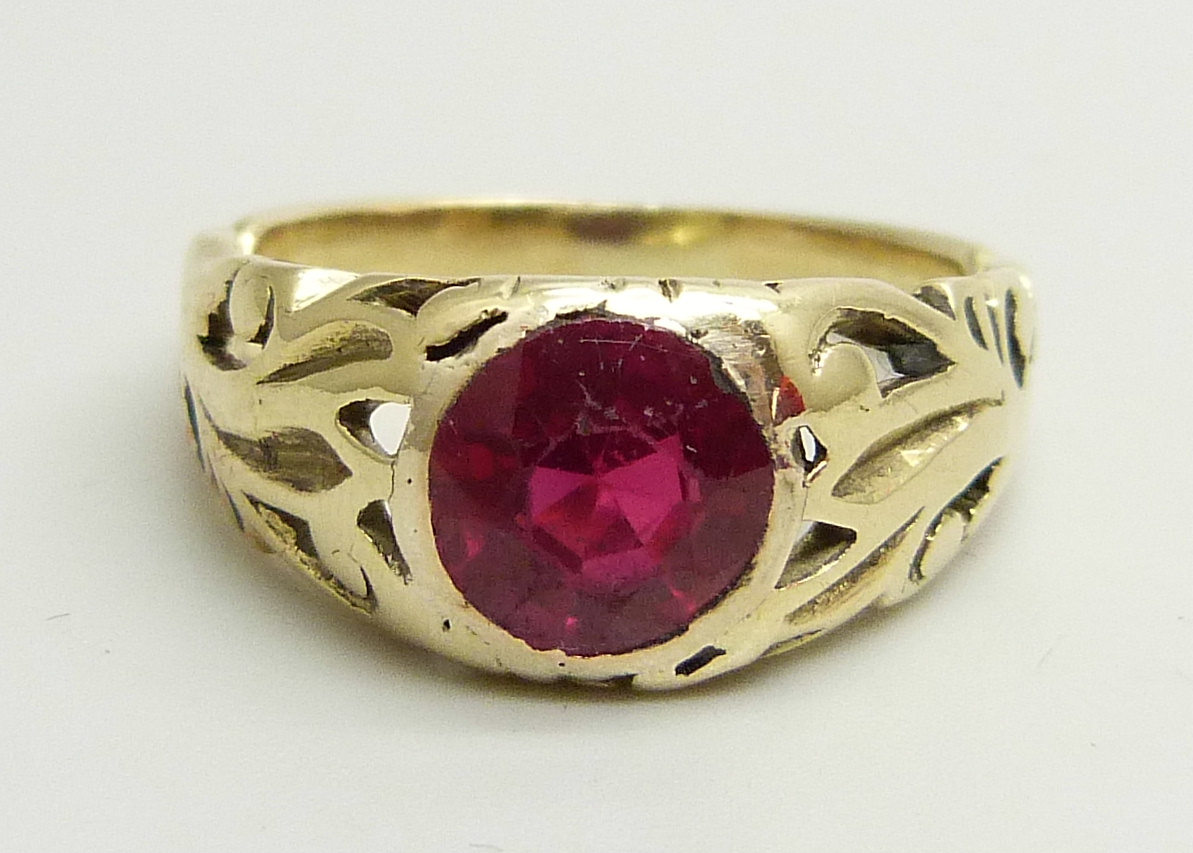 A 14k gold and ruby solitaire ring, a/f, stone scratched, 4.3g, O/P