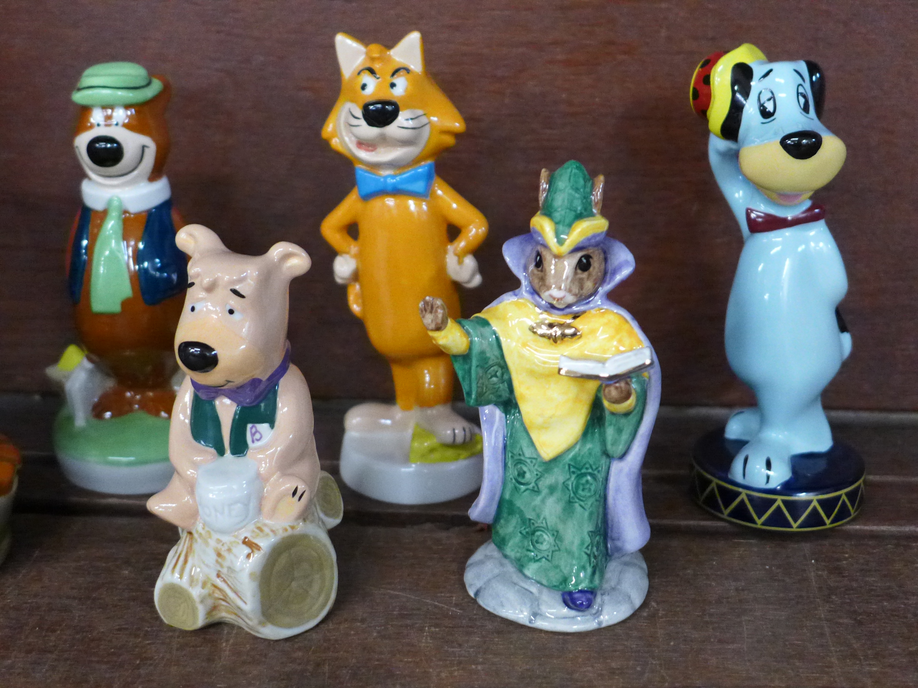 A collection of Wade figures, Souper Fred, Pixie, Huckleberry Hound, Yogi Bear, Boo Boo and Mr Jinks - Image 2 of 4