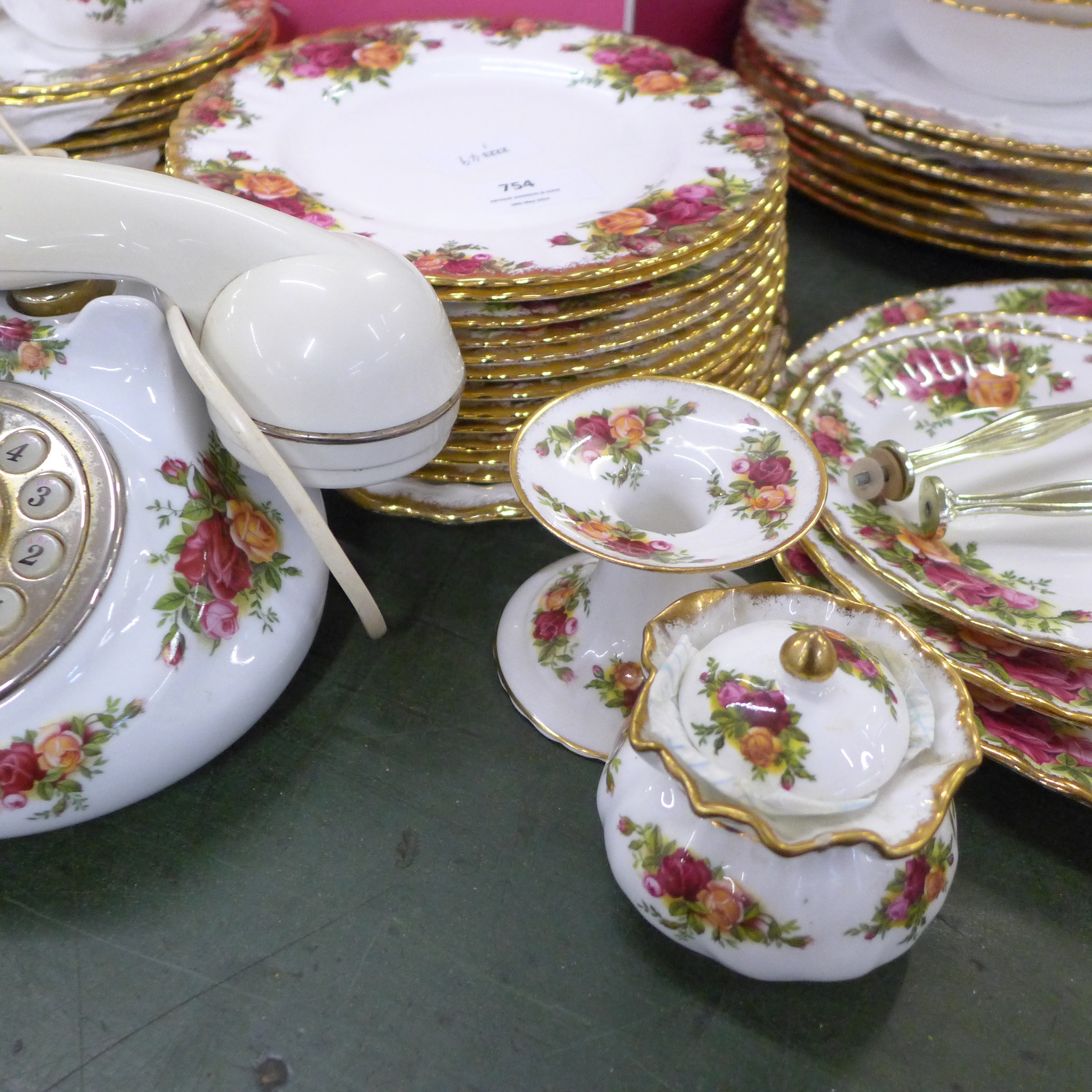 Royal Albert Old Country Roses dinnerwares including seven dinner, twelve side and sixteen tea - Image 5 of 7