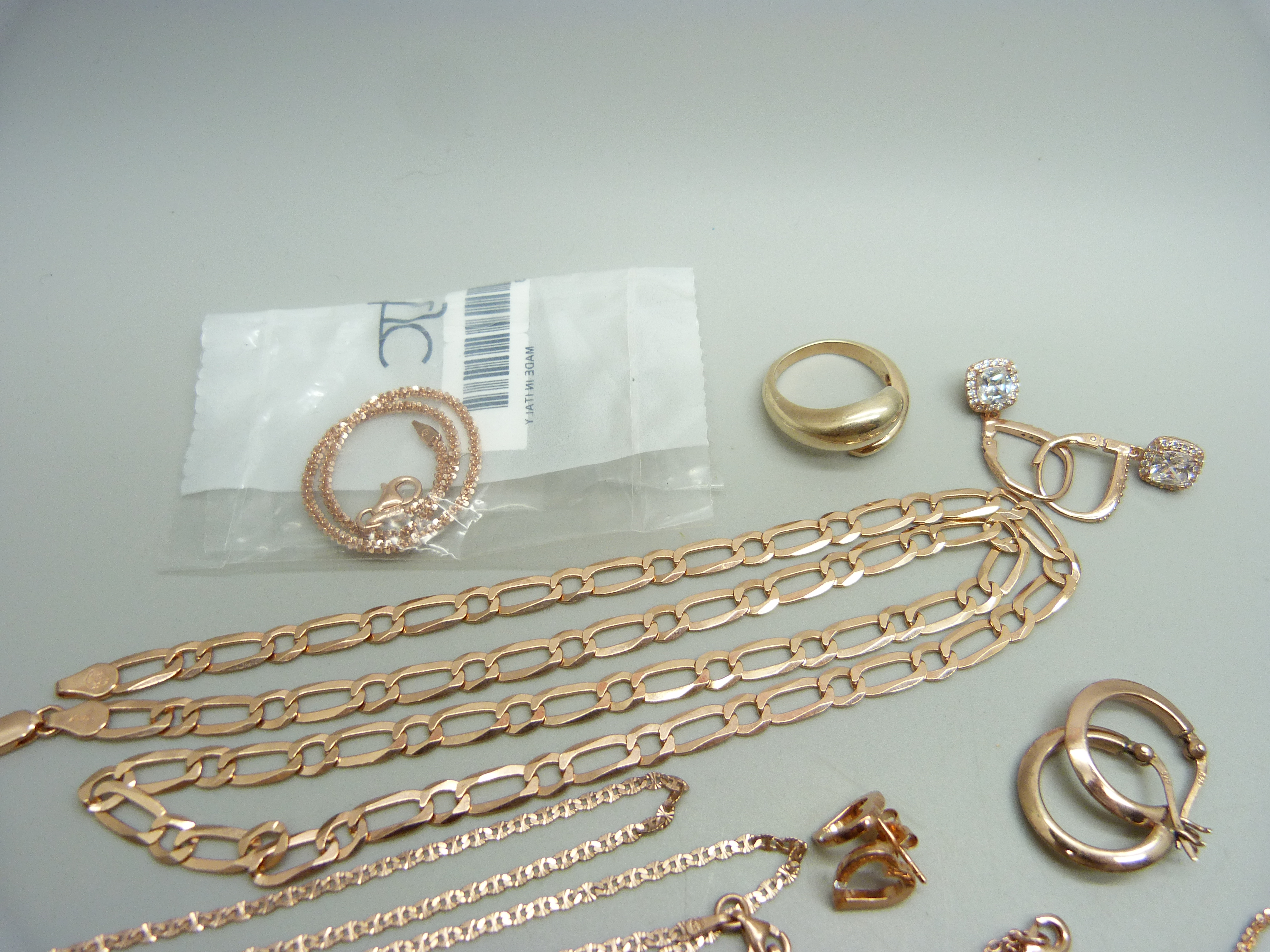Rose gold gilt silver jewellery including a figaro chain necklace, mariner link necklace, flat snake - Image 3 of 3