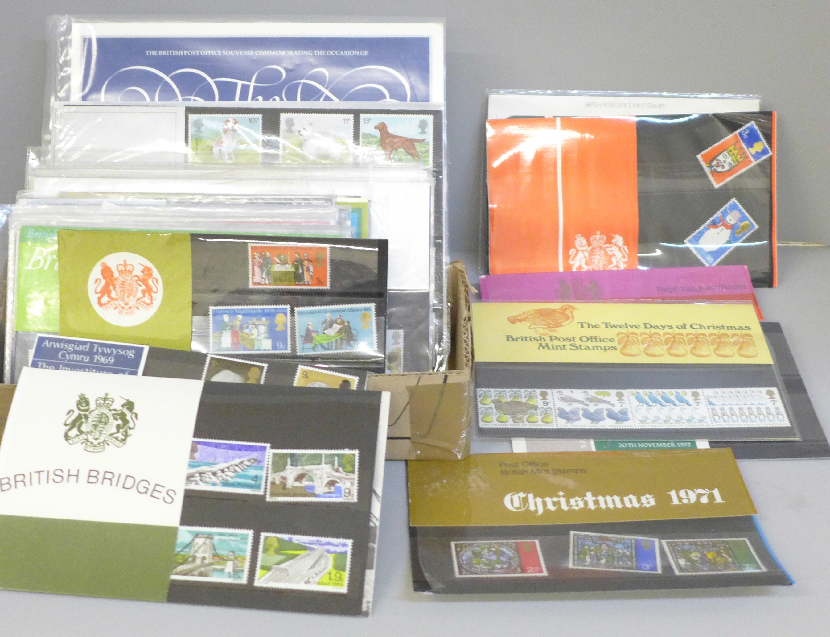 Stamps; GB pre and post decimal presentation packs