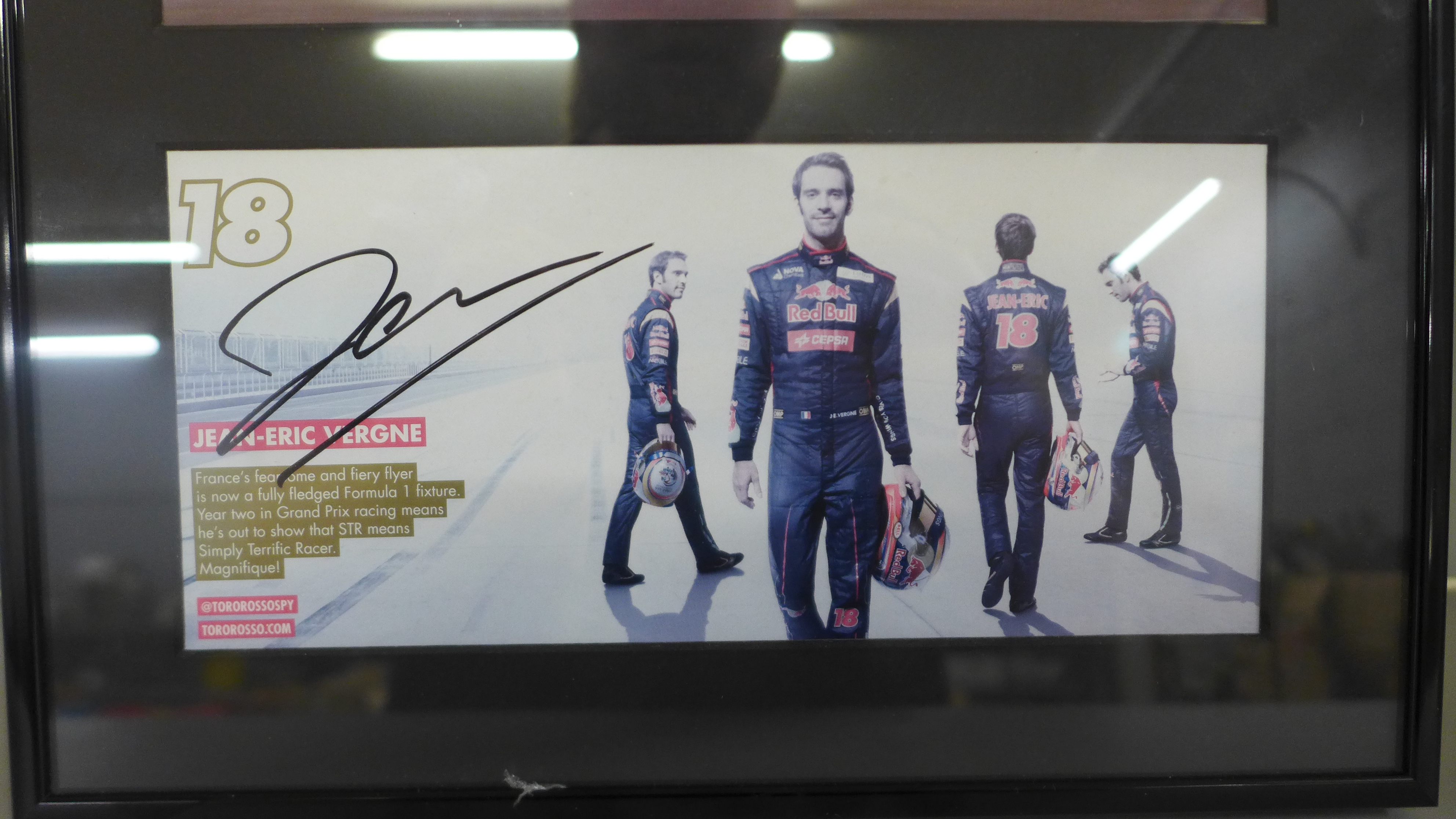 Three motor racing autograph displays, Jean-Eric Vergne, Mark Webber and Kimi Räikkönen, each with - Bild 6 aus 9