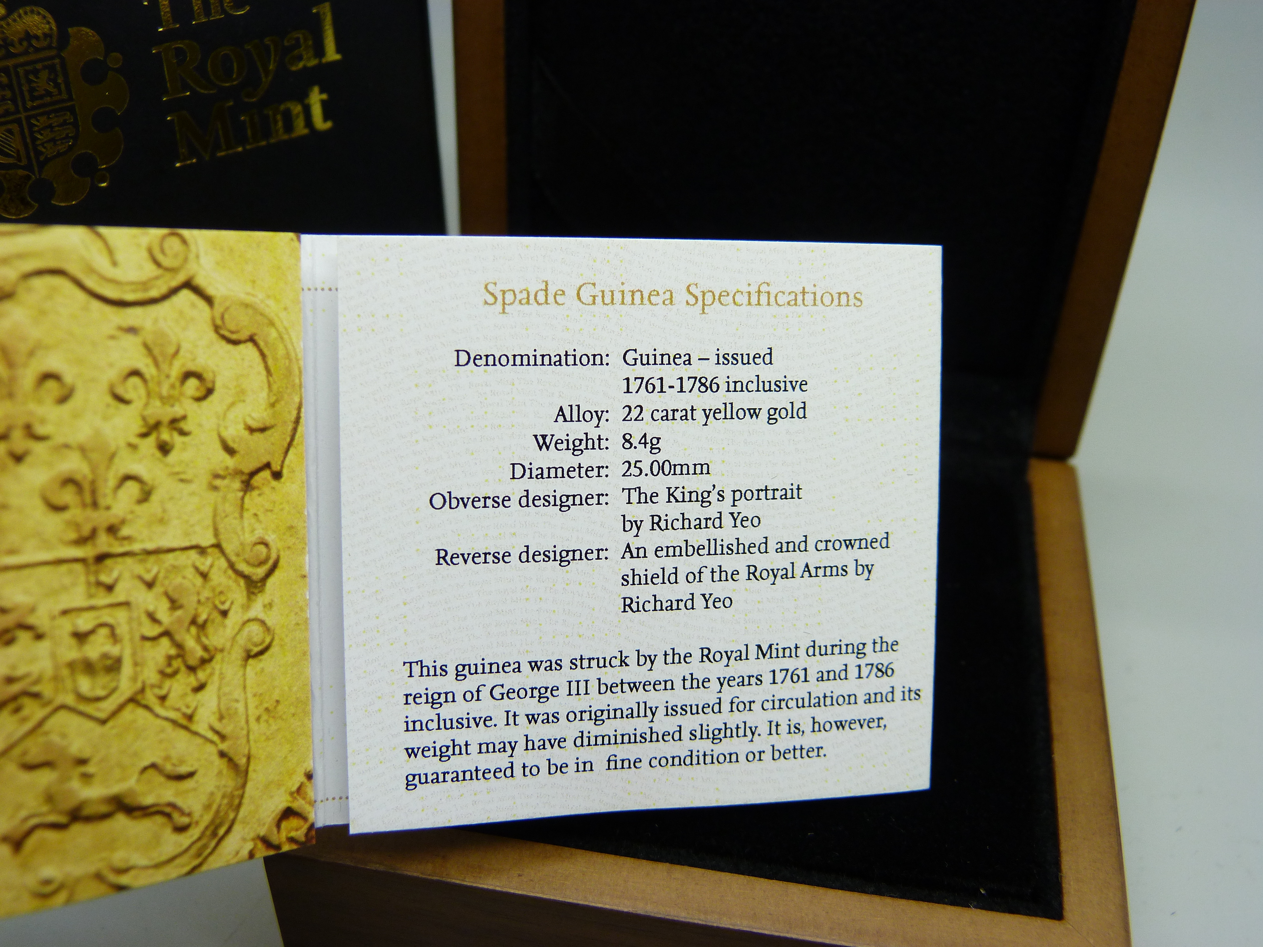 The Royal Mint, a George III gold Guinea 1774, boxed with certificate - Image 4 of 5