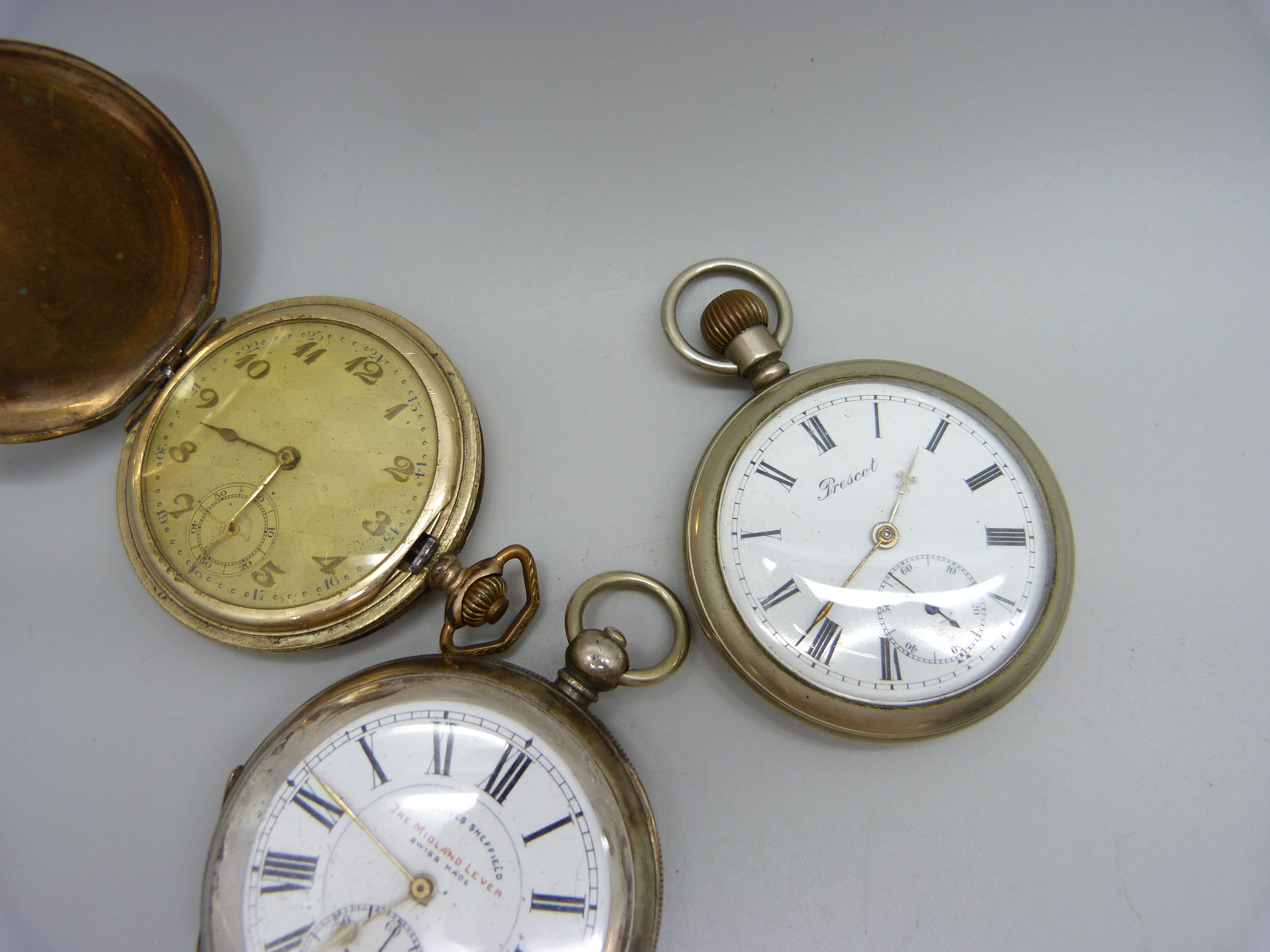 A gold plated full hunter pocket watch in an engine turned case (closure a/f), a .935 silver cased - Bild 2 aus 5