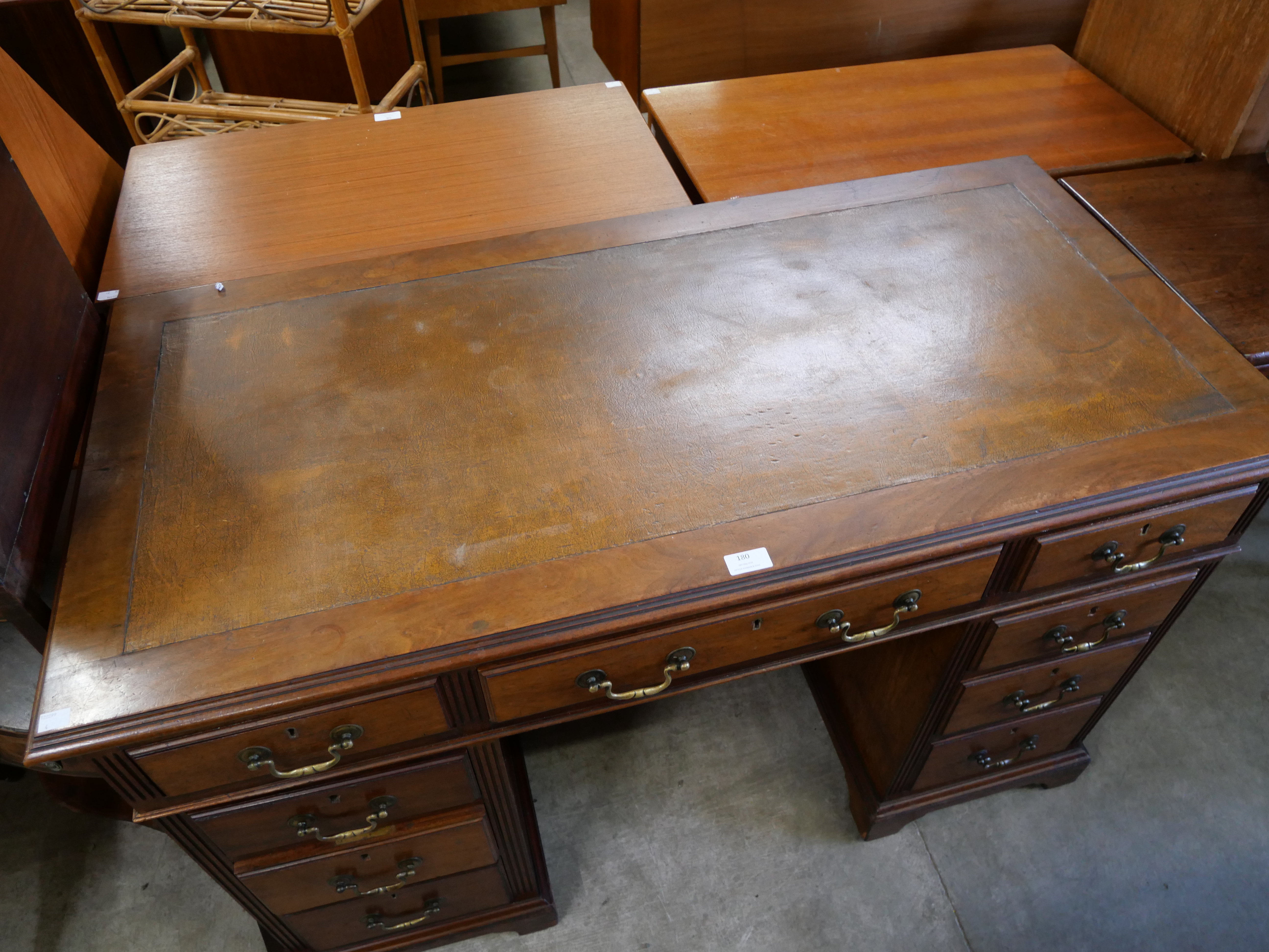 A Victorian mahogany pedestal desk - Image 2 of 4