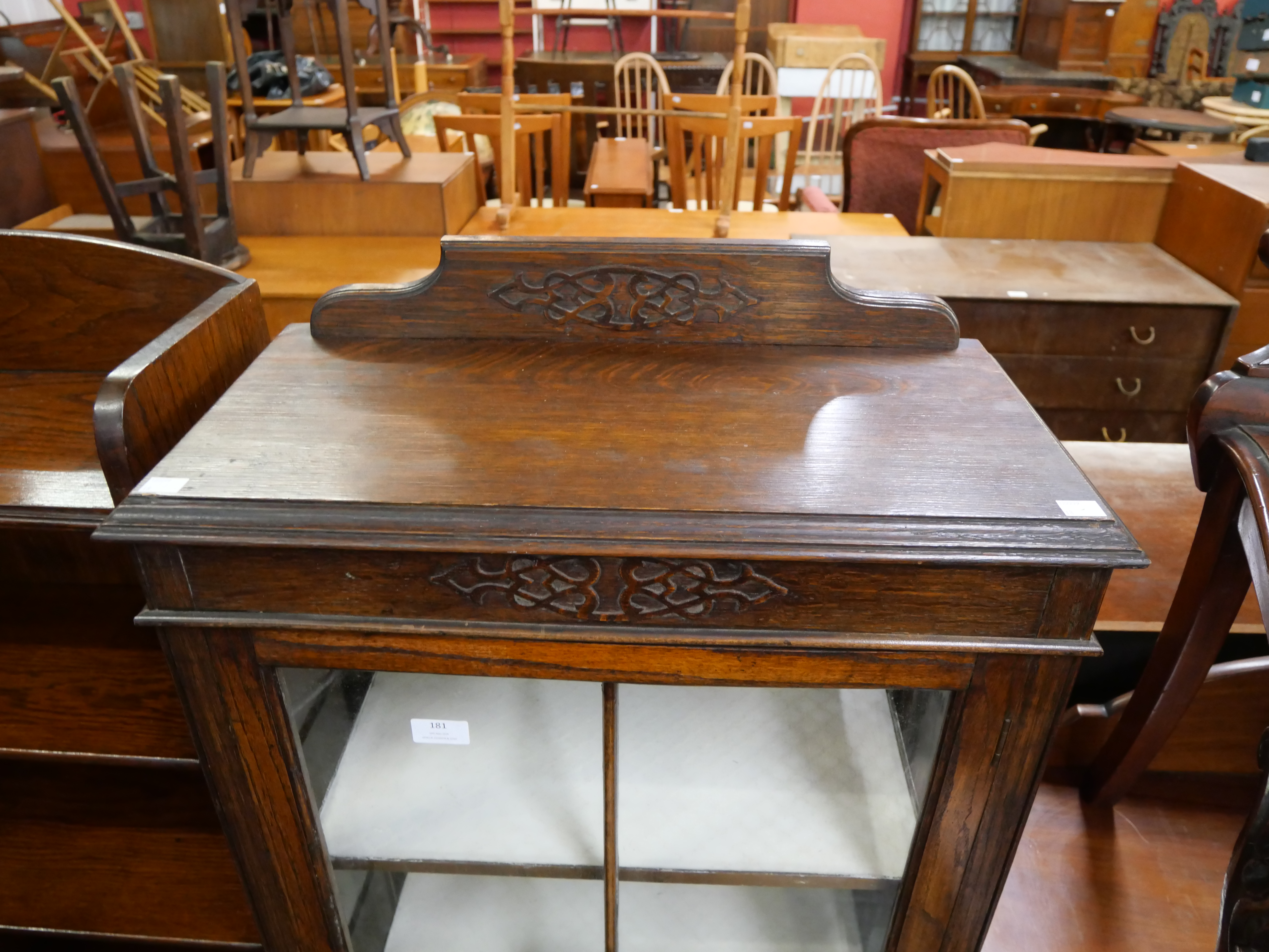 Ann early 20th Century carved oak display cabinet - Image 2 of 3