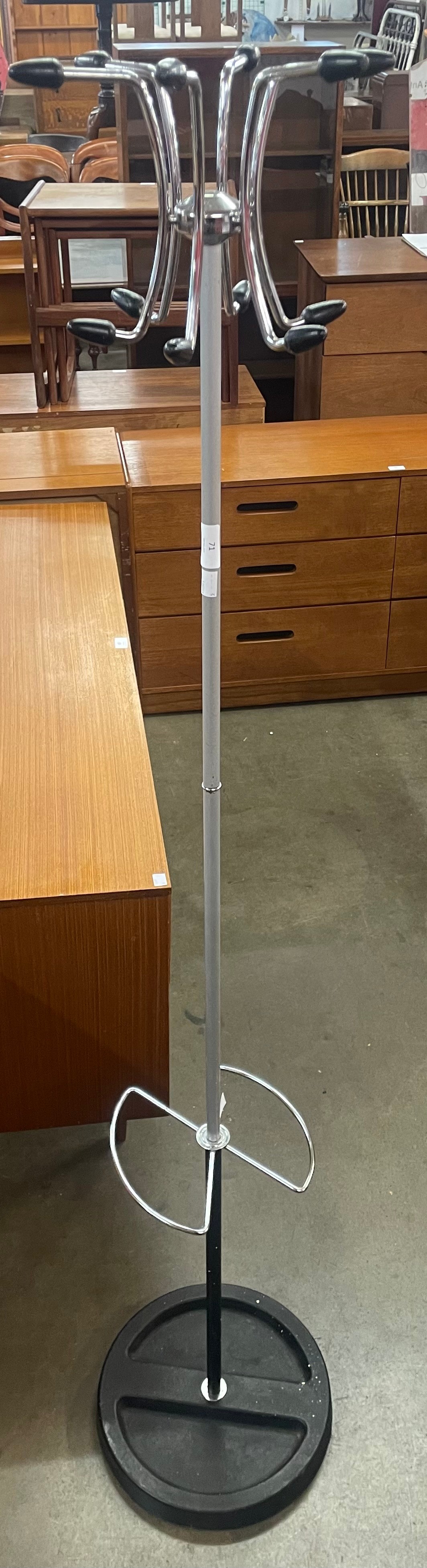A metal atomic coat stand
