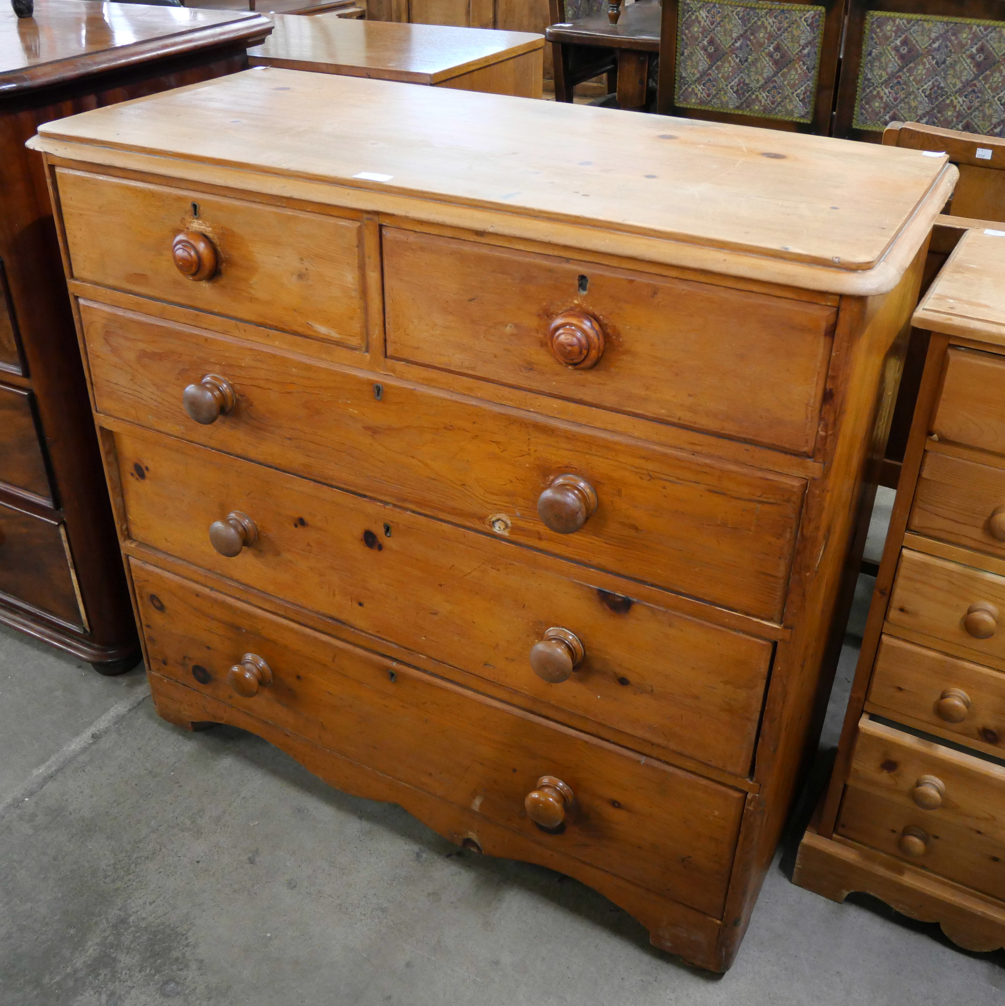 A Victorian pine chest of drawers