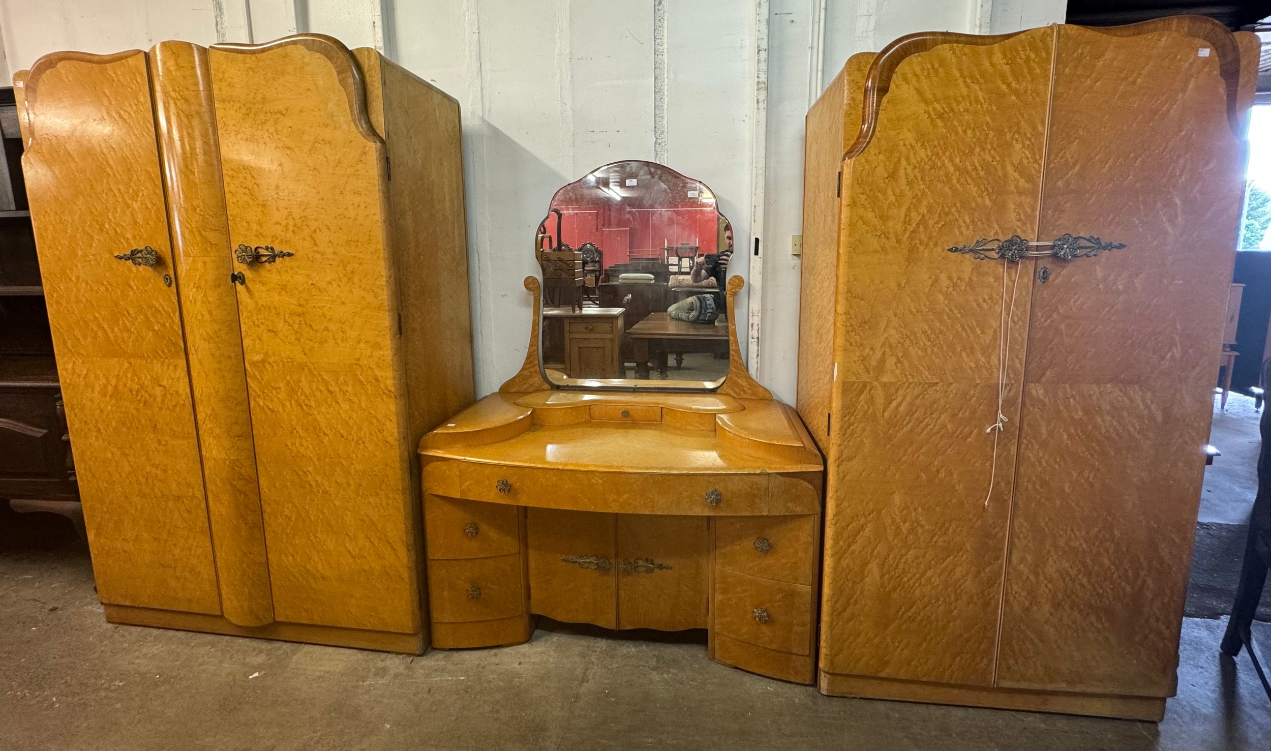 An Art Deco birds eye maple bedroom suite, comprising; two wardrobes and a dressing table - Image 4 of 4