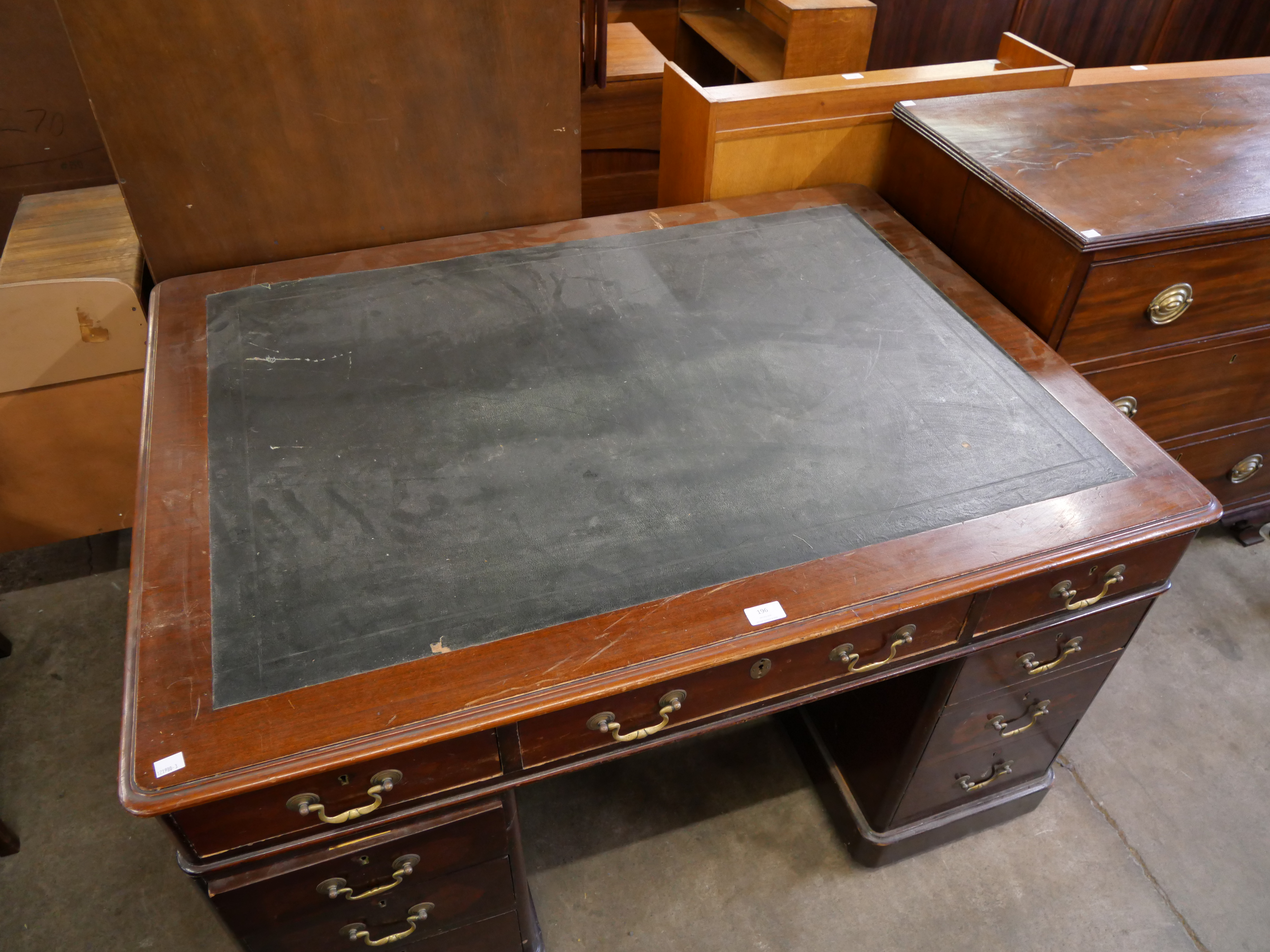 A Victorian mahogany pedestal desk - Image 2 of 4