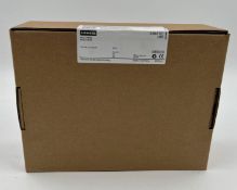 A boxed as new Siemens Simatic 6AV6 642-0BC01-1AX1 6" Touch Panel (EAN: 4025515076490) (Box sealed).