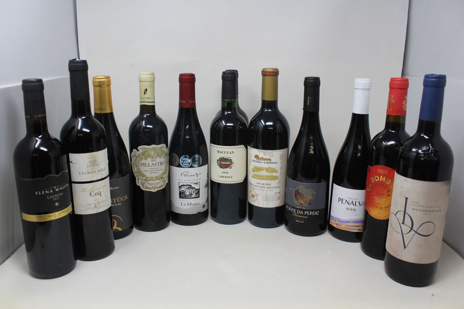 Twelve Assorted Reds to include Maculan 2020 Cabernet x 2 (13.5%), Dehesa del Carrizal Private Colle