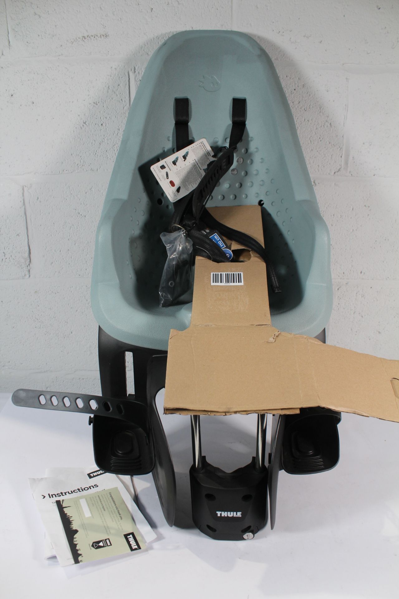 Thule Yepp 2 Maxi Frame Mount Alaska Child Bike Seat (Viewing recommended).