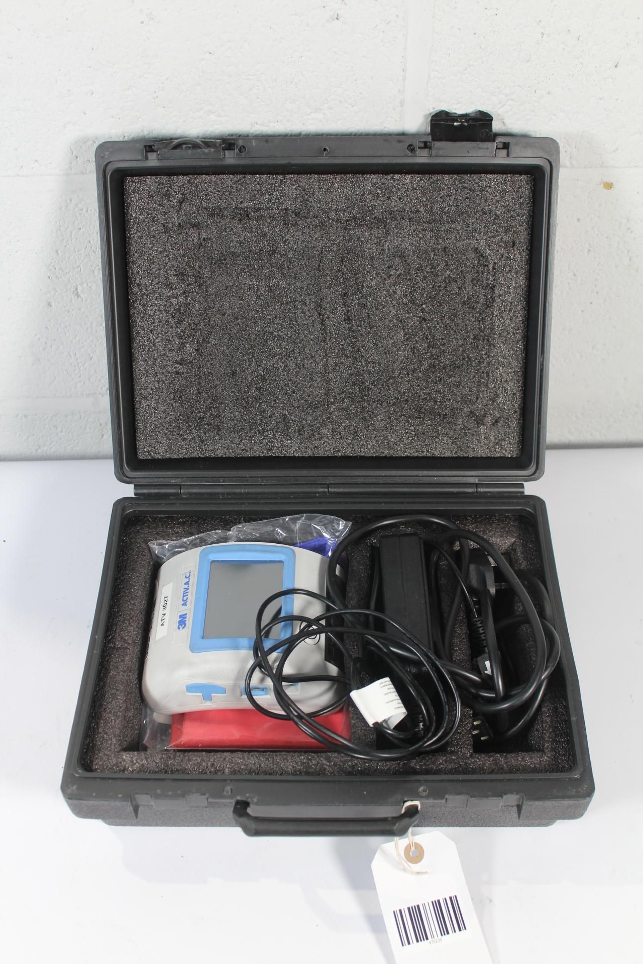 KCI Kinetic 3M ActiVAC Negative Pressure Wound Therapy System in a Black Hard Case. Pre-owned.