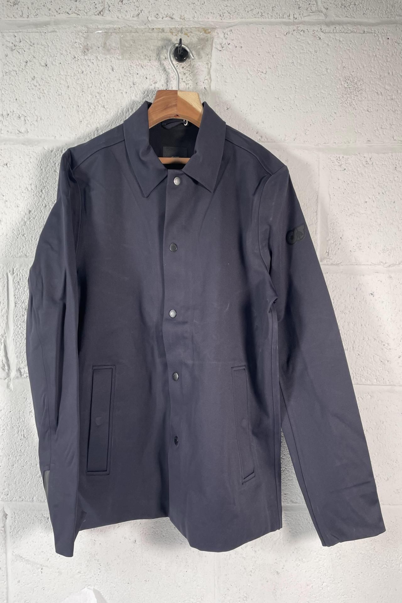 AlphaTauri Waterproof Taurobran Overshirt WROTE V1.Y8.01 - Navy - Size L (13 L).