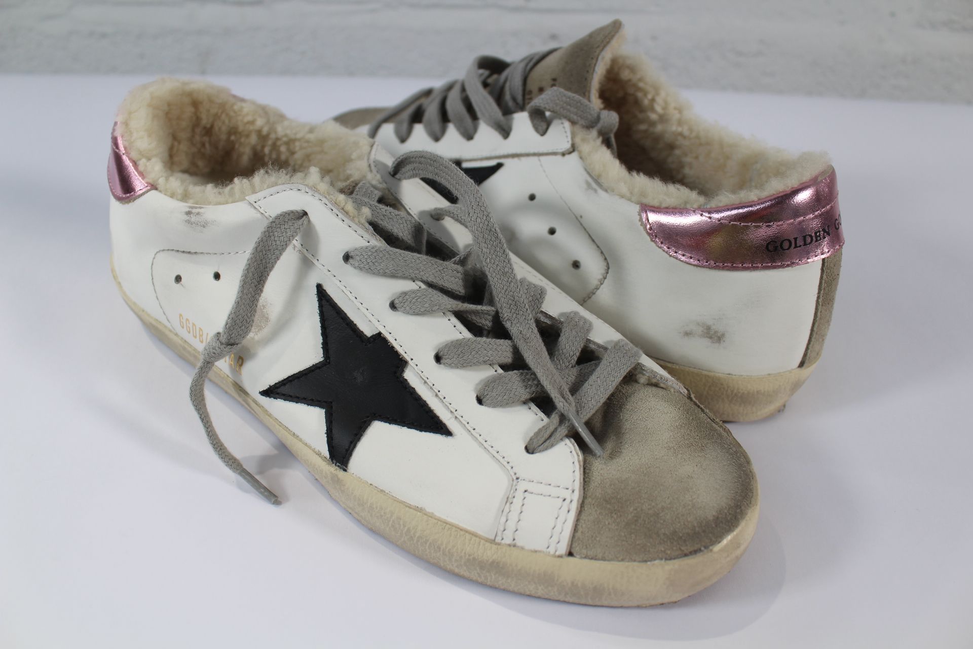 Golden Goose Super-Star Distressed Sneakers - White with Black Star/Lilac Heel - Womens' EU 39. NO B