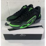 Jordan Tatum 1 Basketball Trainers, Black and Green (UK 7).