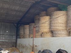 30 x 2023 Oat Straw 5Ft Road Bales (280KG Per Bale) - (Rutland)