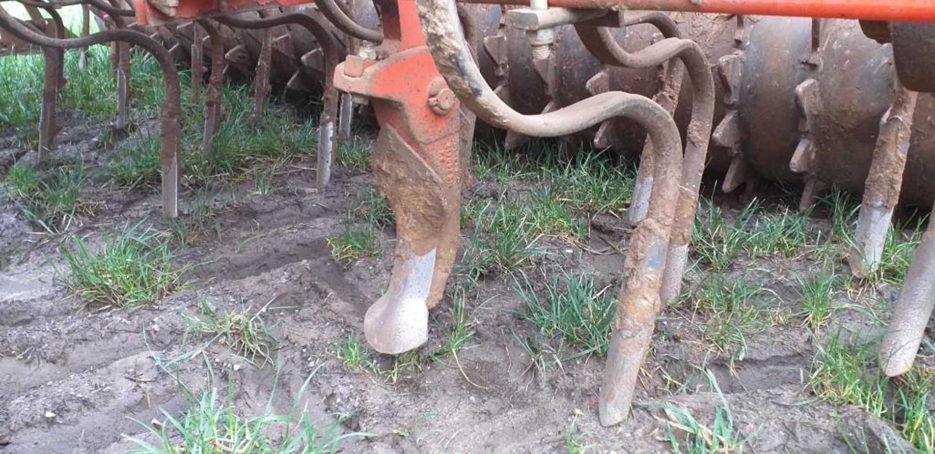 2012 Kuhn Integra 3003 c/w Kuhn CD300 Tine Cultivator - (Lincolnshire) - Image 4 of 10