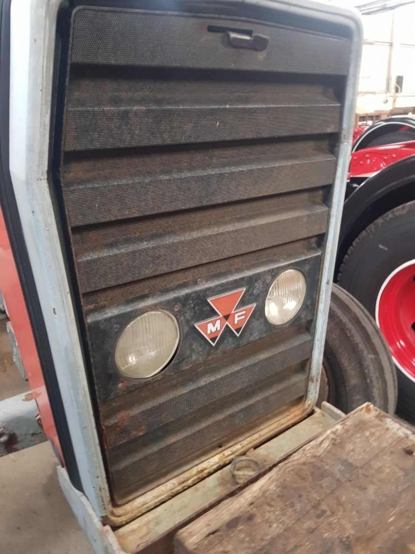 1982 Massey Ferguson 590 2WD Tractor - (Cambridgeshire) - Image 6 of 21