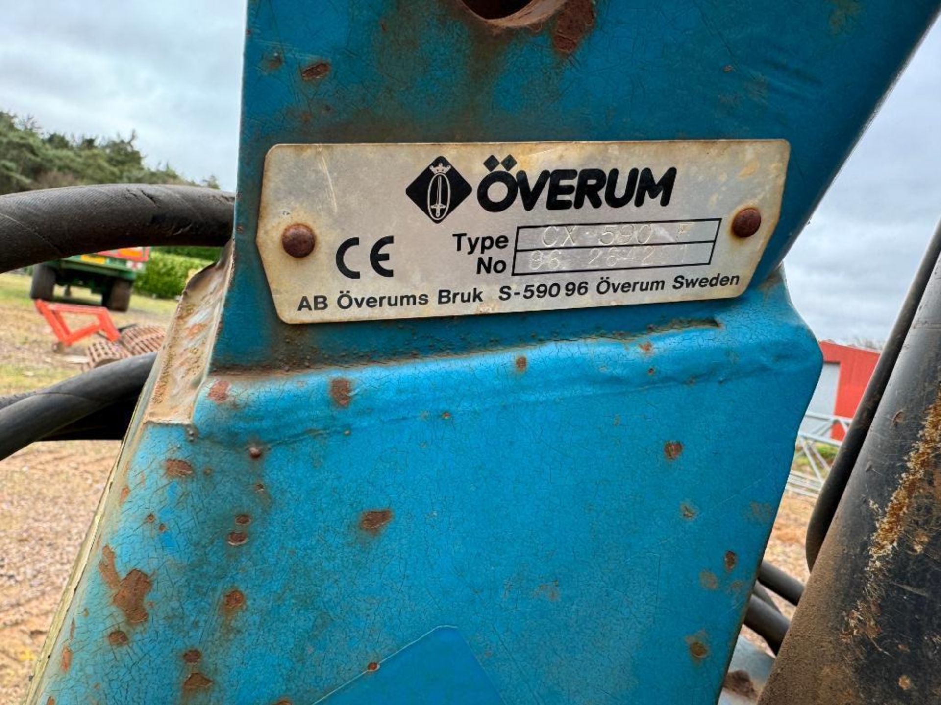 Overum CX590F 5f reversible plough with skimmers, hydraulic vari-width. Serial No: 96 264201 - Image 7 of 9