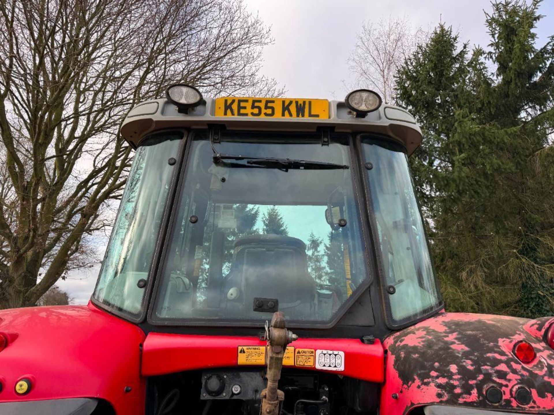 2005 Massey Ferguson 6480 Dynashift 4wd 40kph tractor with 3 manual spools, 10No front wafer weights - Image 17 of 26