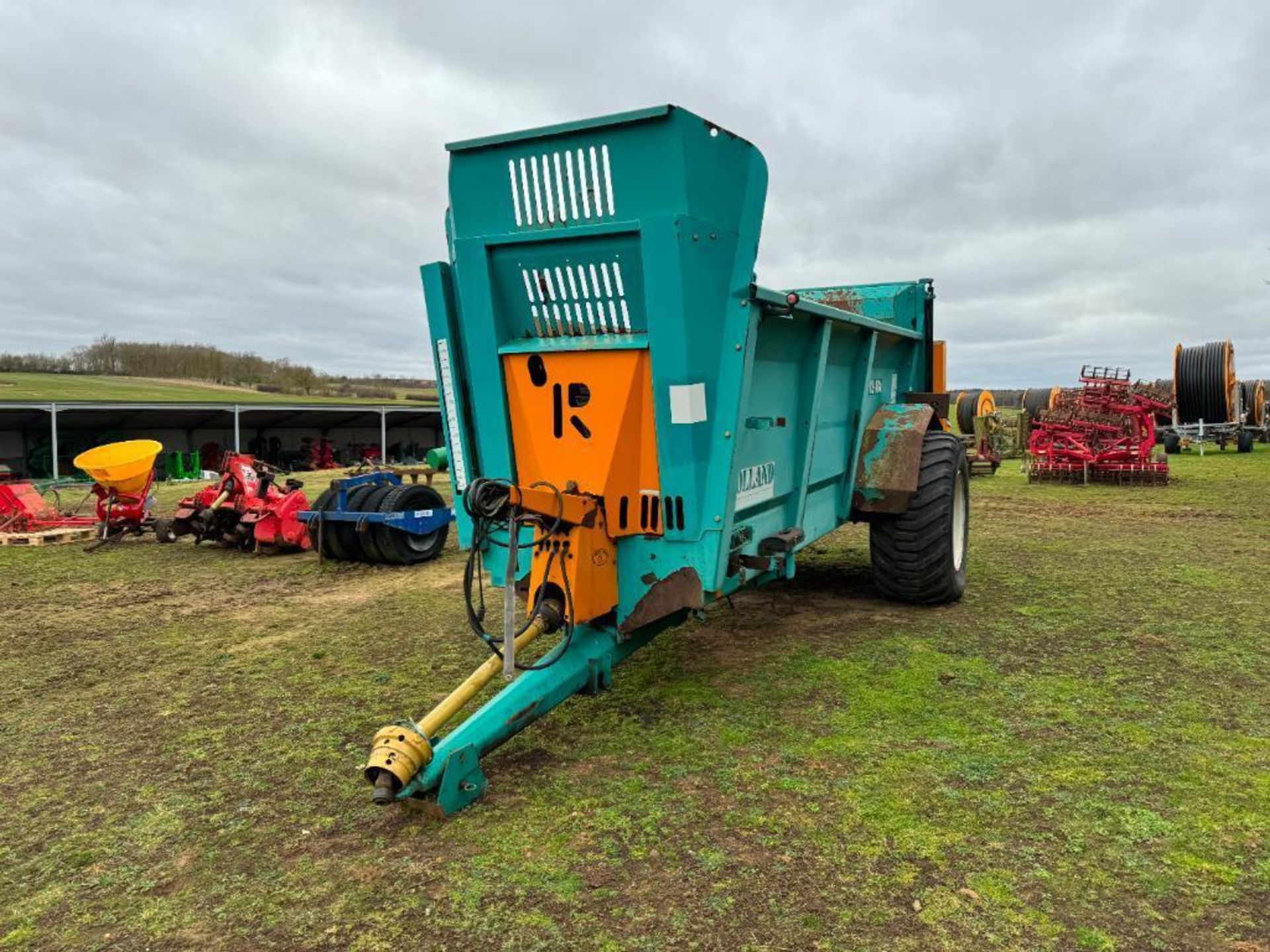 2007 Rolland V2-160 single axle rear discharge manure spreader with horizontal beaters, slurry door - Image 4 of 20