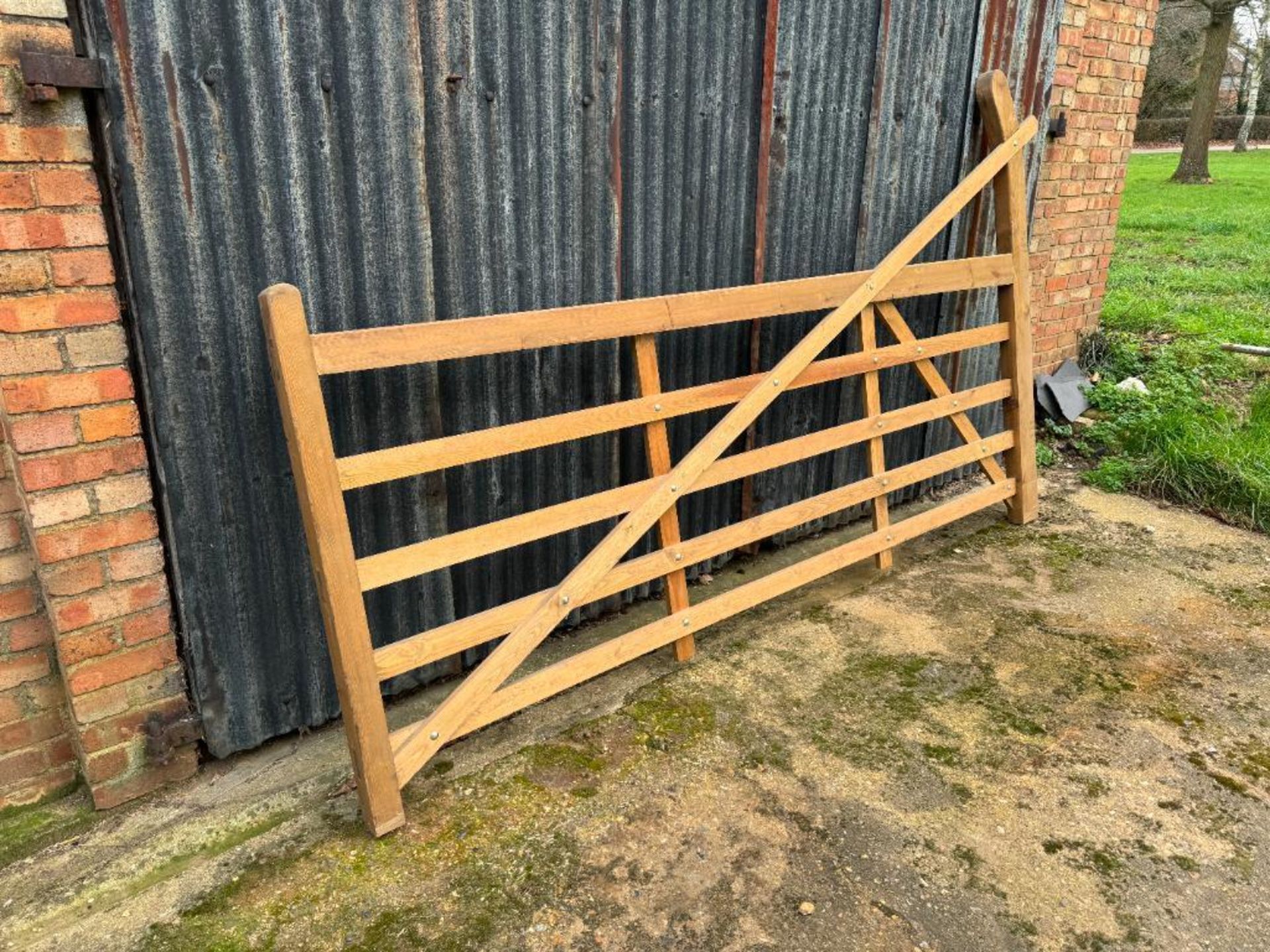 Wooden 3m gate