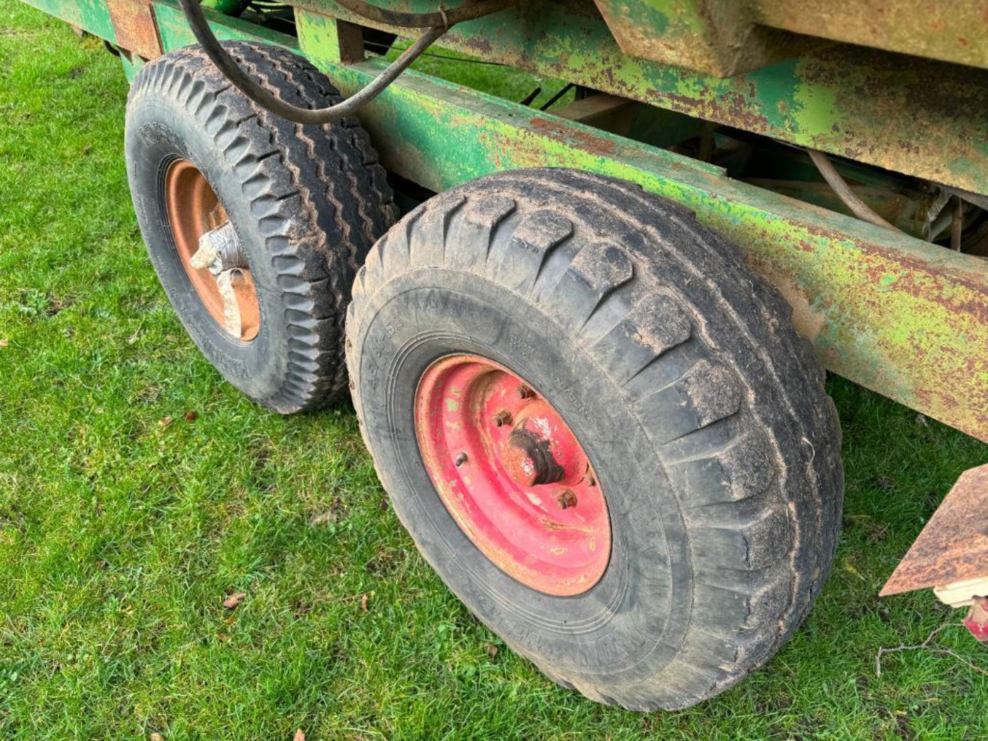 1980 ETC Engineering Hercules 9t twin axle root trailer with hydraulic tailgate and grain chute, twi - Bild 13 aus 14