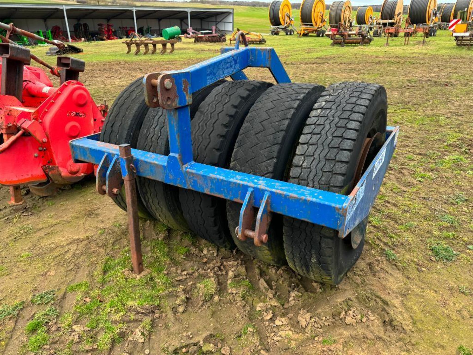 Sumo front tyre press 1.4m - Image 2 of 3