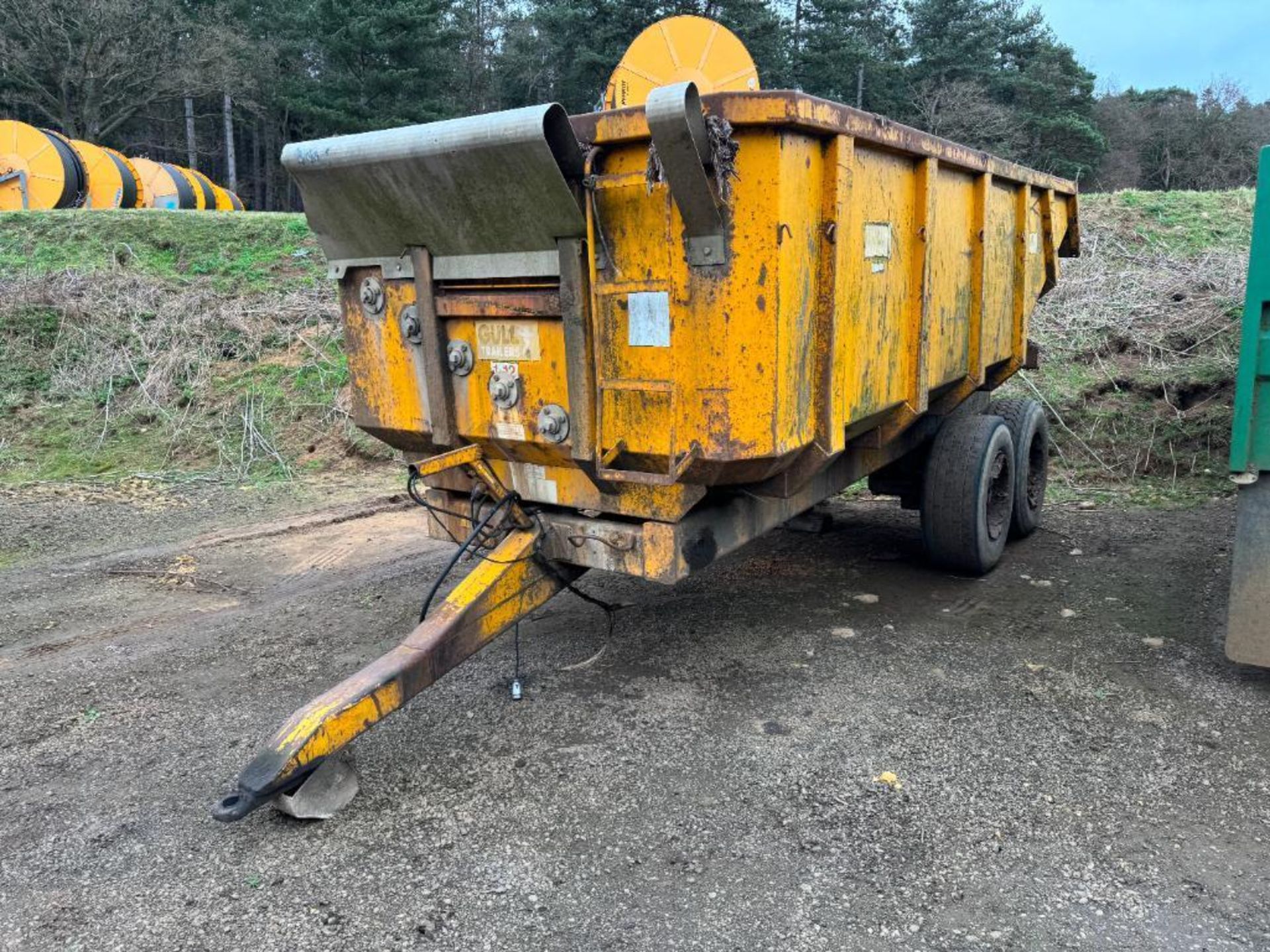 Gull 12t dump trailer twin axle on 385/65R22.5 wheels and tyres - Image 8 of 9