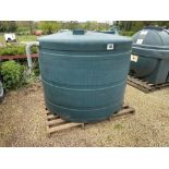 2,000l spray water tank