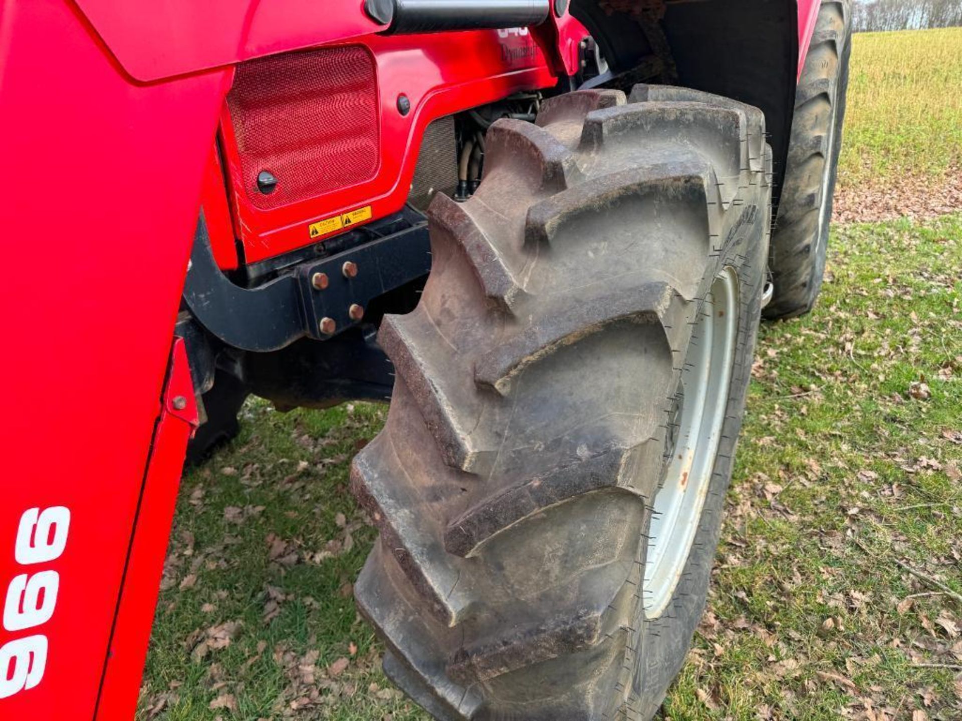 2005 Massey Ferguson 6480 Dynashift 4wd 40kph tractor with 3 manual spools, 10No front wafer weights - Bild 12 aus 26