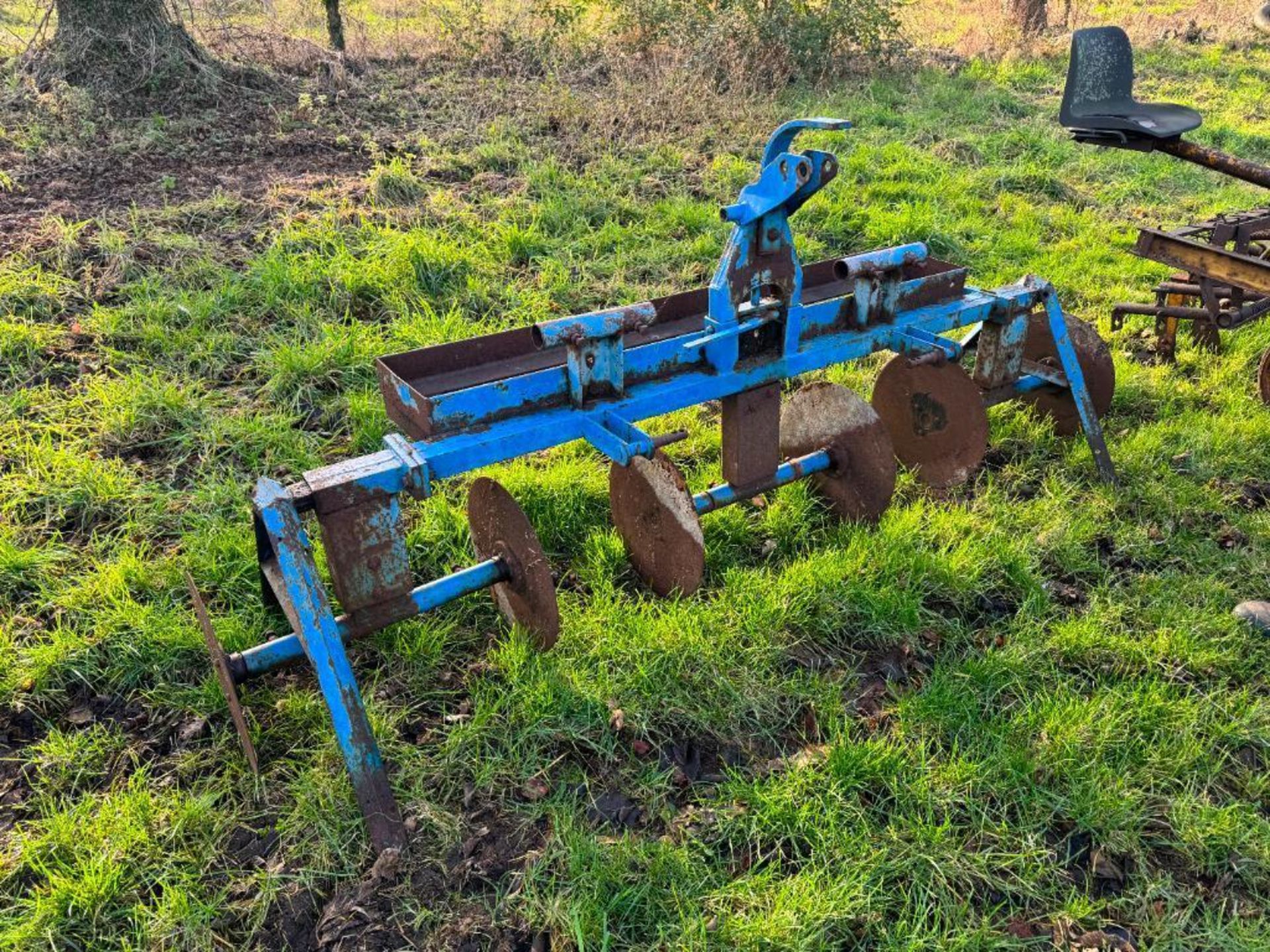 Farm-made discs for strawberry runs, linkage mounted - Image 3 of 4