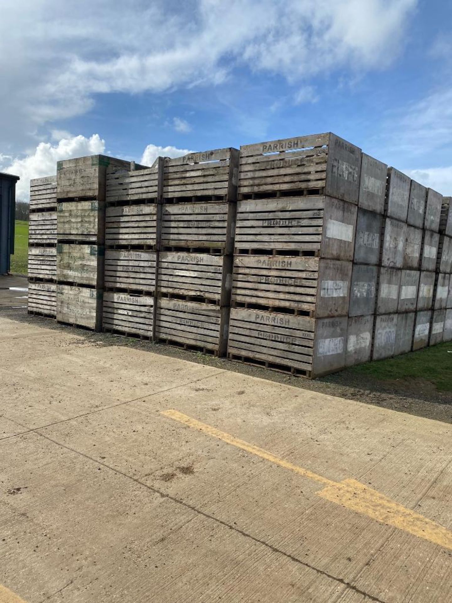 c.85No Potato boxes 1.82m x 1.2m x 1m Please Note: boxes to be loaded from the front of the stack on - Image 5 of 5