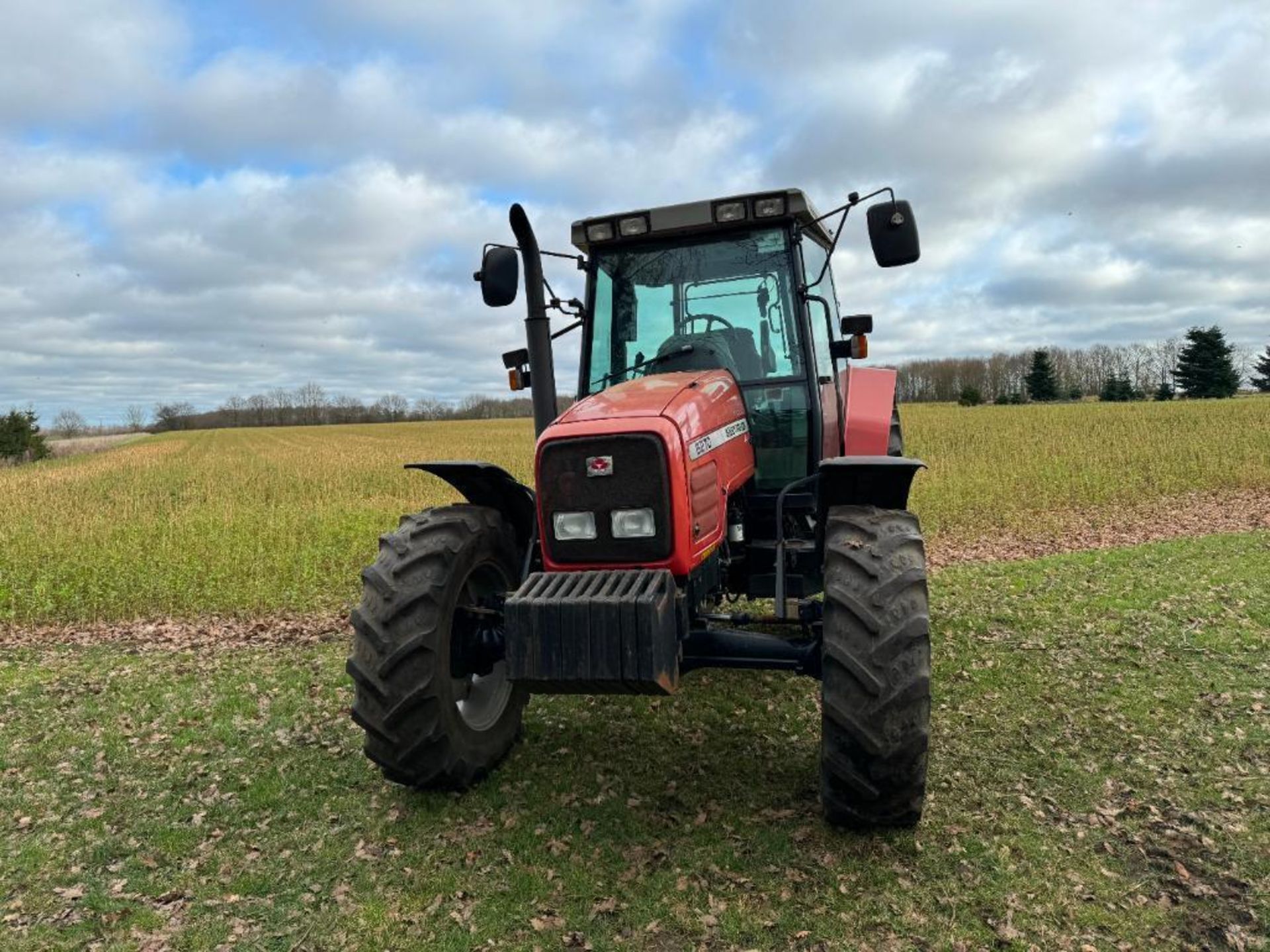 2002 Massey Ferguson 6270 Power Control 4wd tractor with 3 manual spools, 10No front wafer weights o - Image 3 of 26