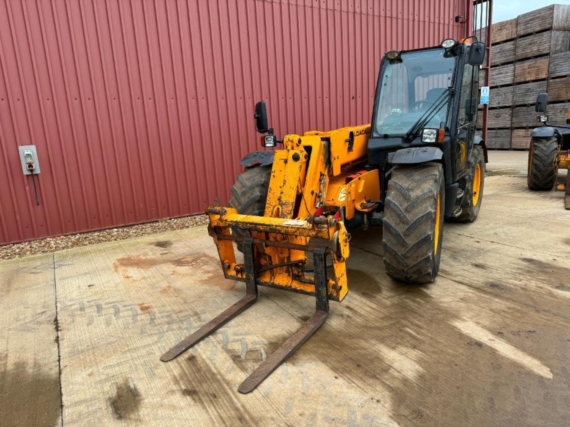 2008 JCB 531-70 Agri-Super Loadall with Q-fit headstock, air conditioned cab and pallet tines on Mic - Bild 2 aus 16