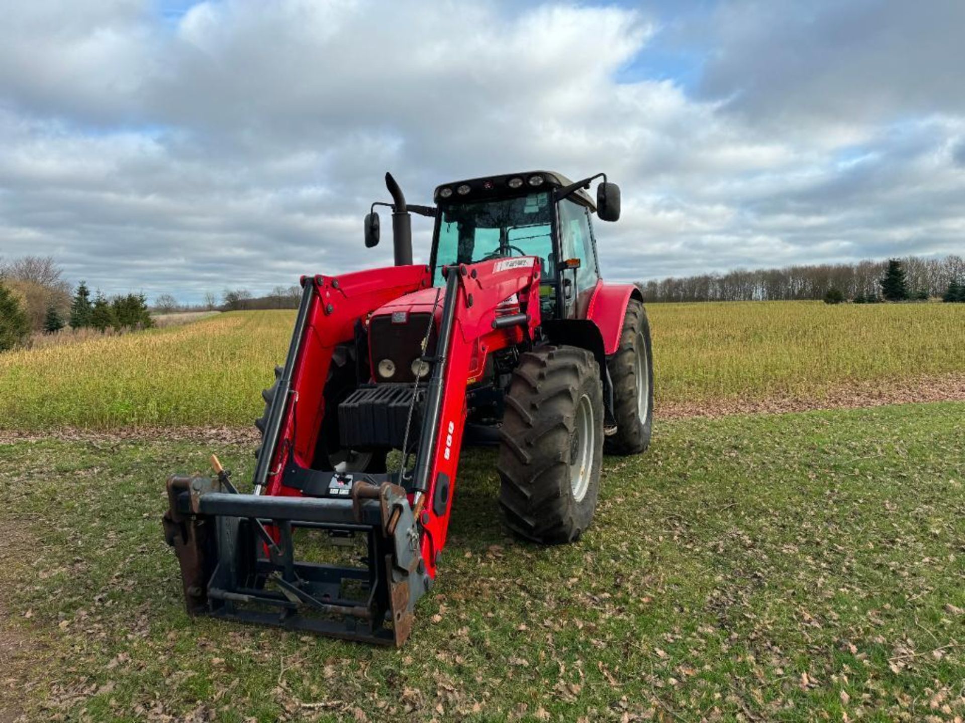 2005 Massey Ferguson 6480 Dynashift 4wd 40kph tractor with 3 manual spools, 10No front wafer weights - Image 2 of 26