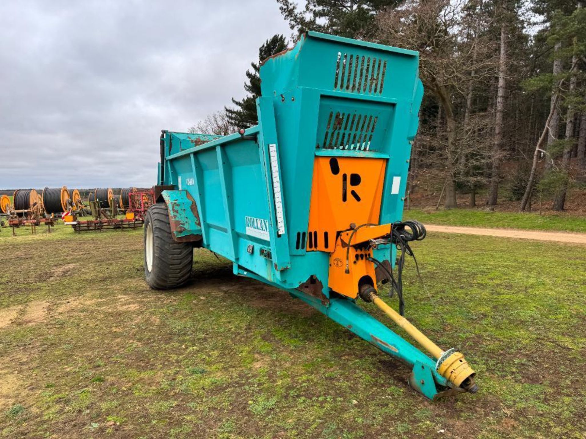 2007 Rolland V2-160 single axle rear discharge manure spreader with horizontal beaters, slurry door - Image 9 of 20