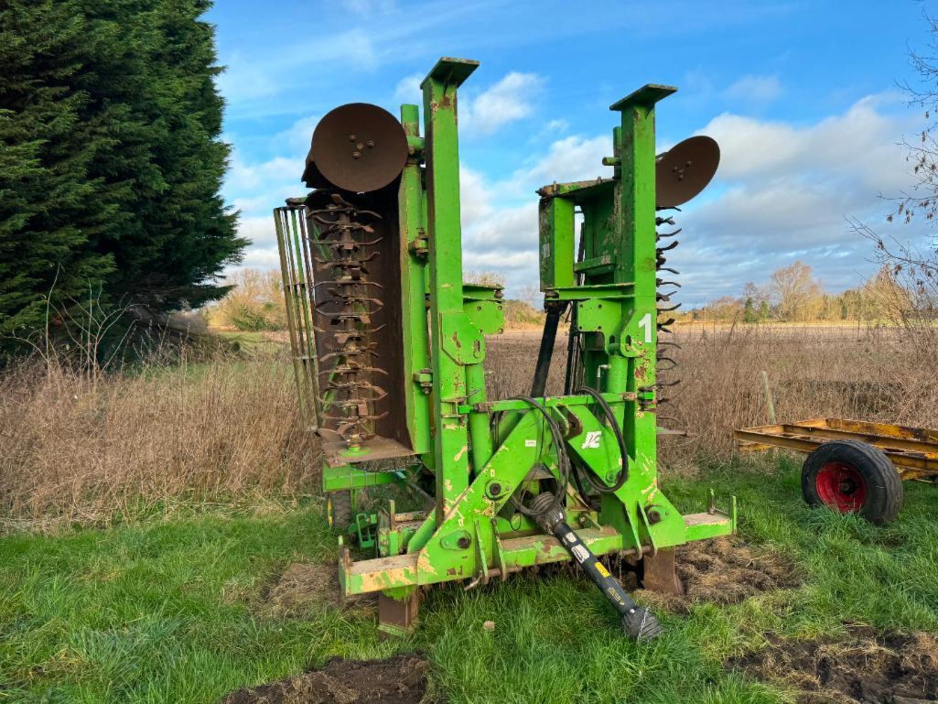 2009 Jones Engineering triple bed former, single rotor 3 x 1.65m beds, hydraulic folding. Serial No: - Image 11 of 19