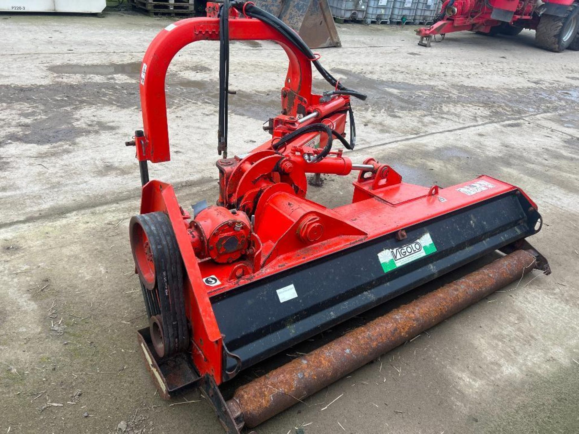 2010 Vigalo 2m flail mower (for spares or repairs) - Image 3 of 5