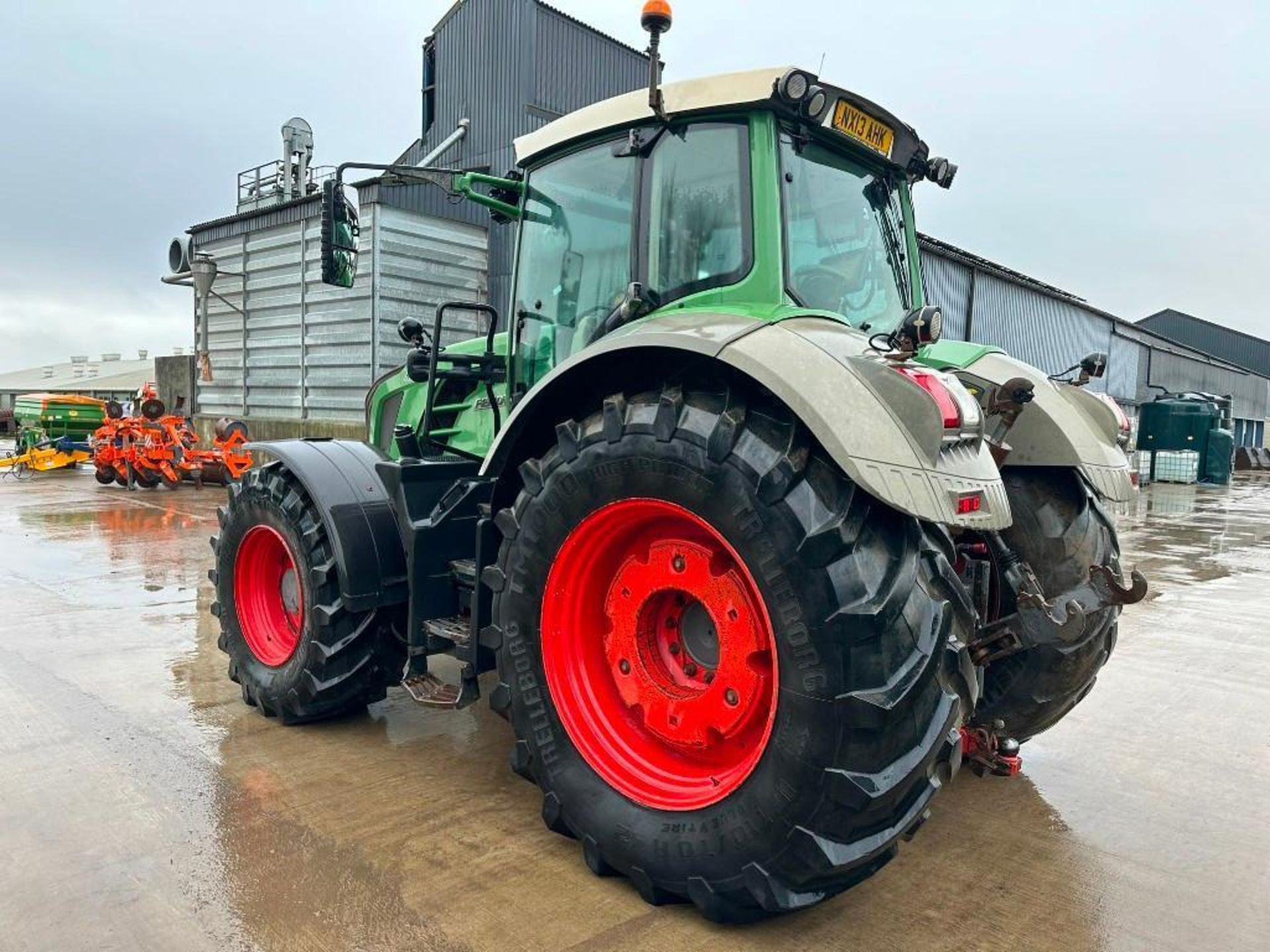 2013 Fendt 828 Vario tractor, 4wd, front linkage, front spool valves, 4No rear spool valves, Bill Be - Image 17 of 23