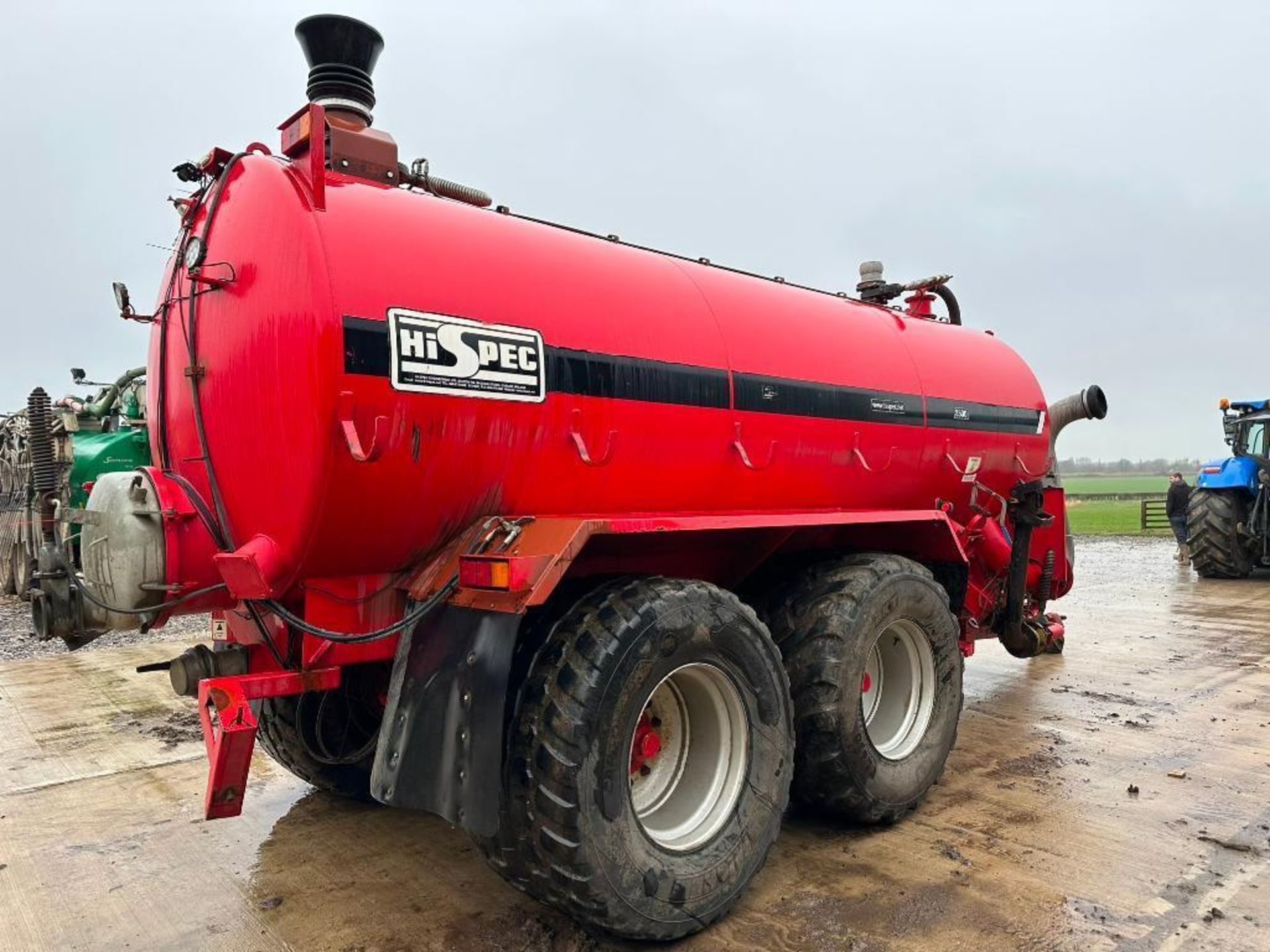 2017 HiSpec TDS 3500 twin axle 3,500 gallon slurry tanker, after market suction funnels, 8" auto fil - Image 9 of 11