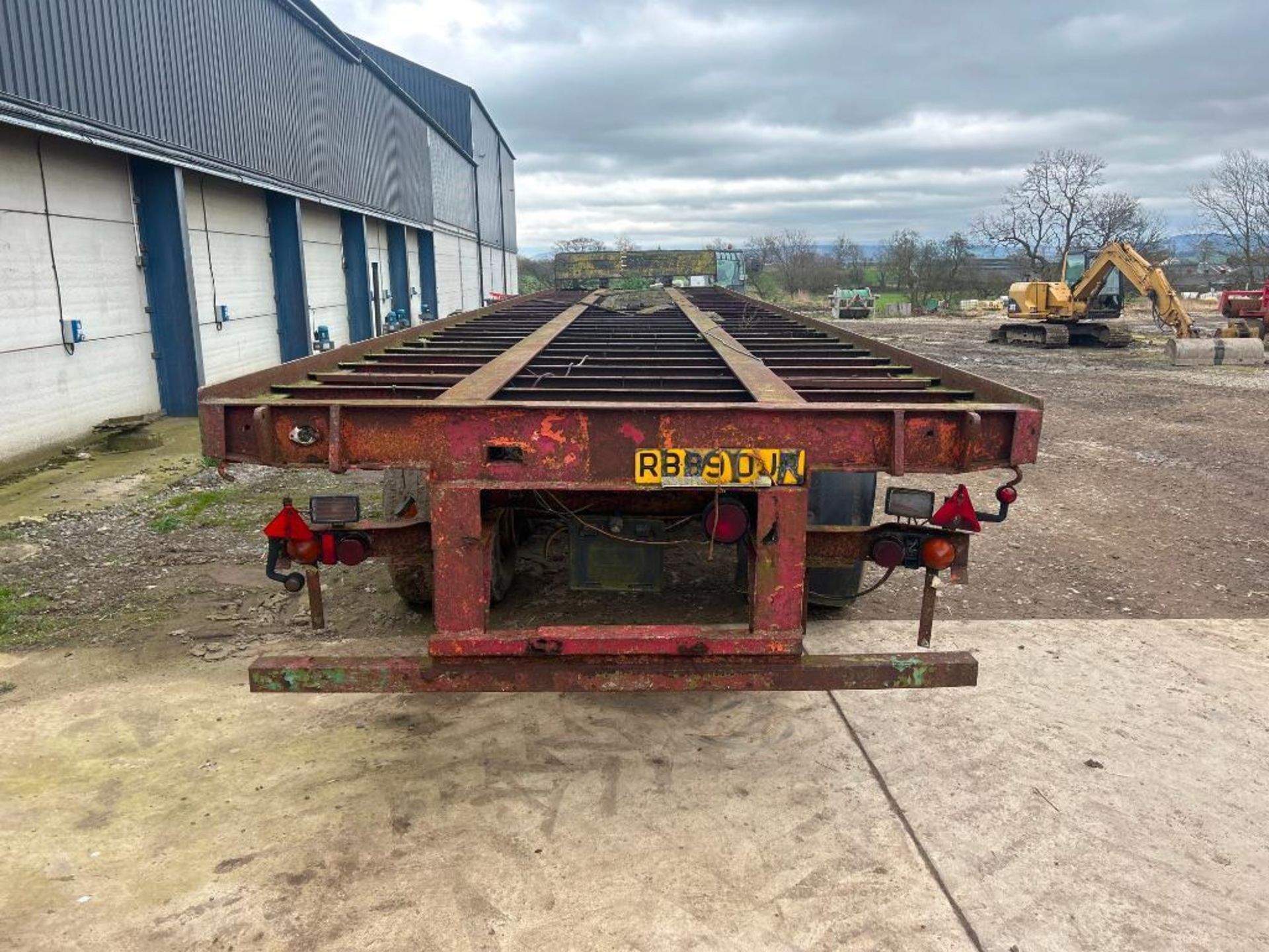 Tri-axle bale trailer (no floor) c/w dolly - Image 6 of 10