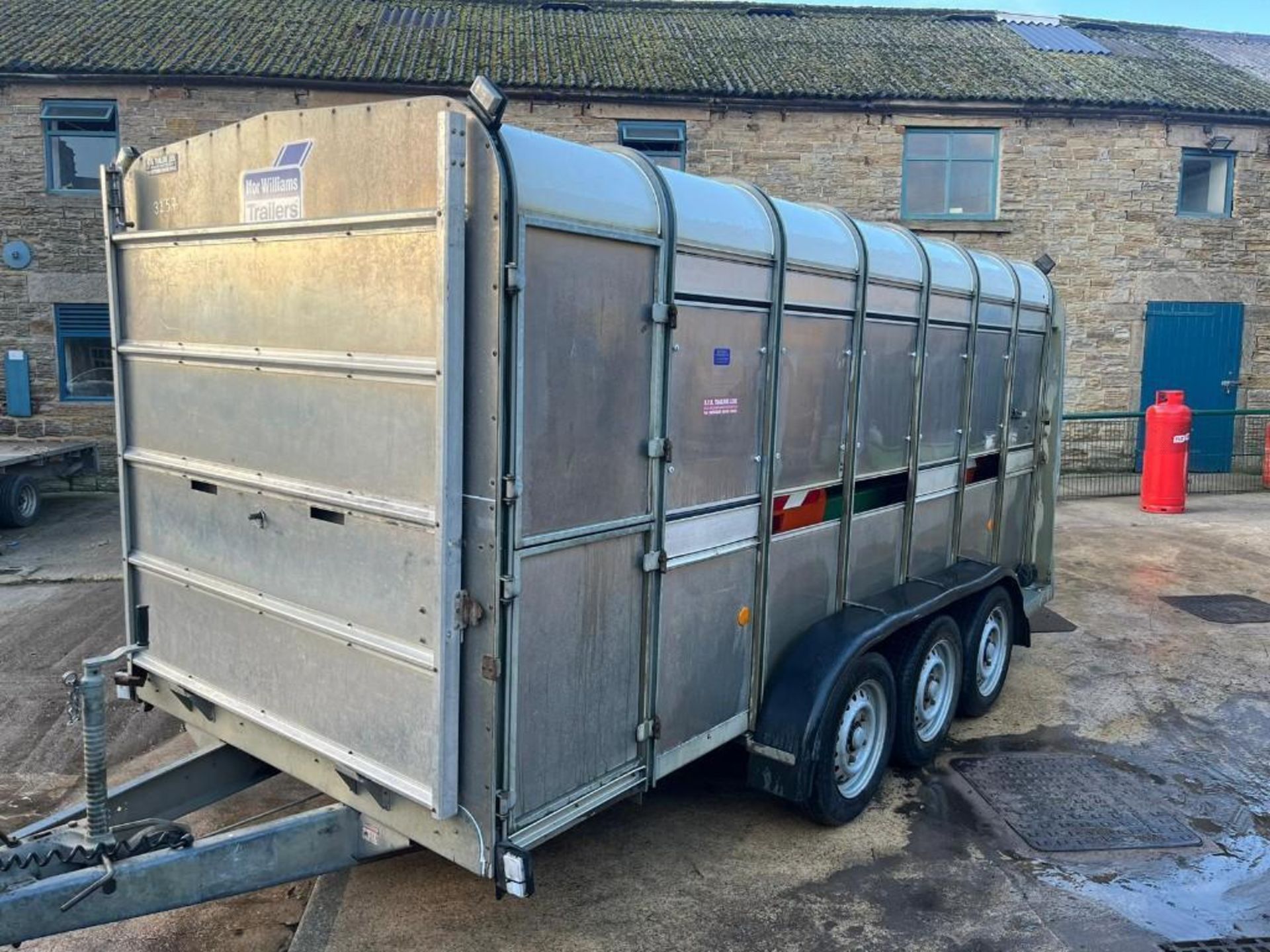 2012 Ifor Williams 14Ft Tri Axle Livestock Trailer - (Sheffield)