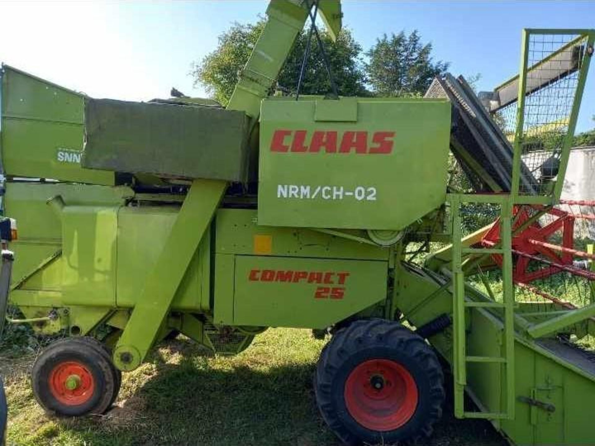 Claas Compact 25 Combine - Bild 2 aus 6