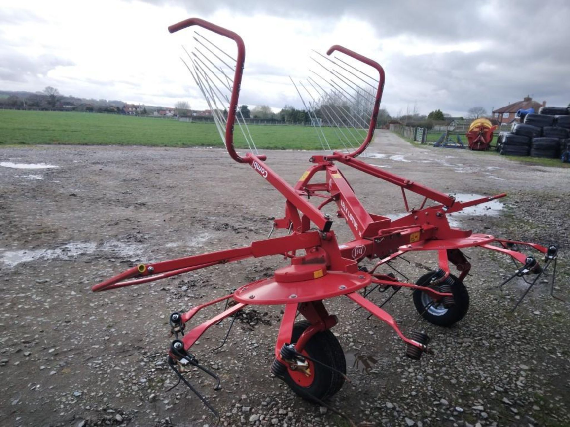 Lely Lotus 300 Tedder - (Shropshire) - Bild 5 aus 13