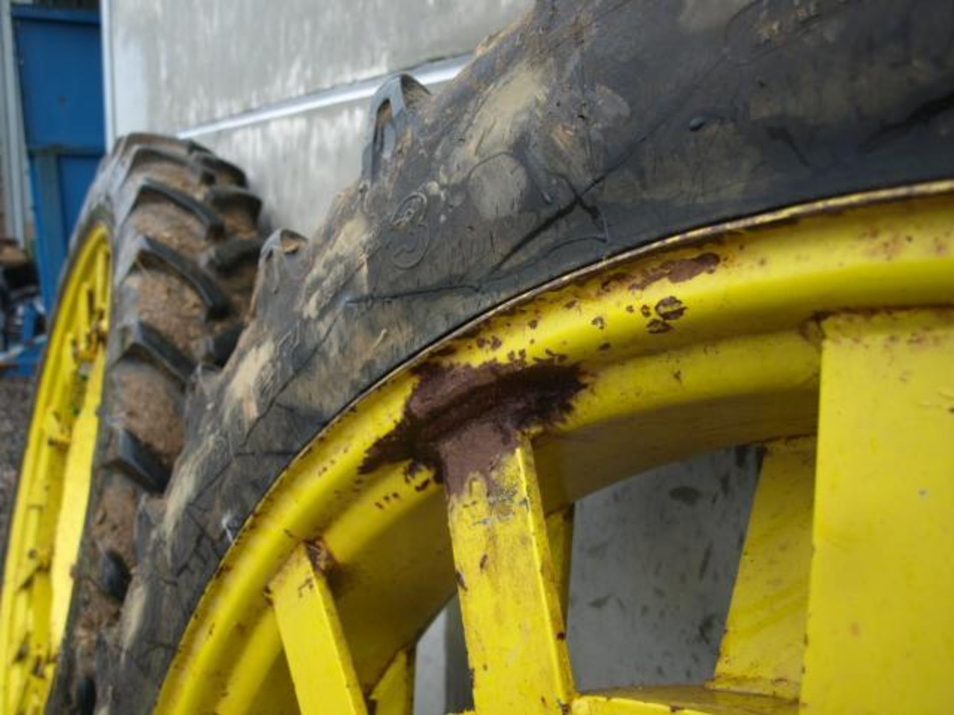 Row Crop Wheels - Front 11.2 R32 - Rear 270/95R48 / 11.2 R48 - (Shropshire) - Image 5 of 12