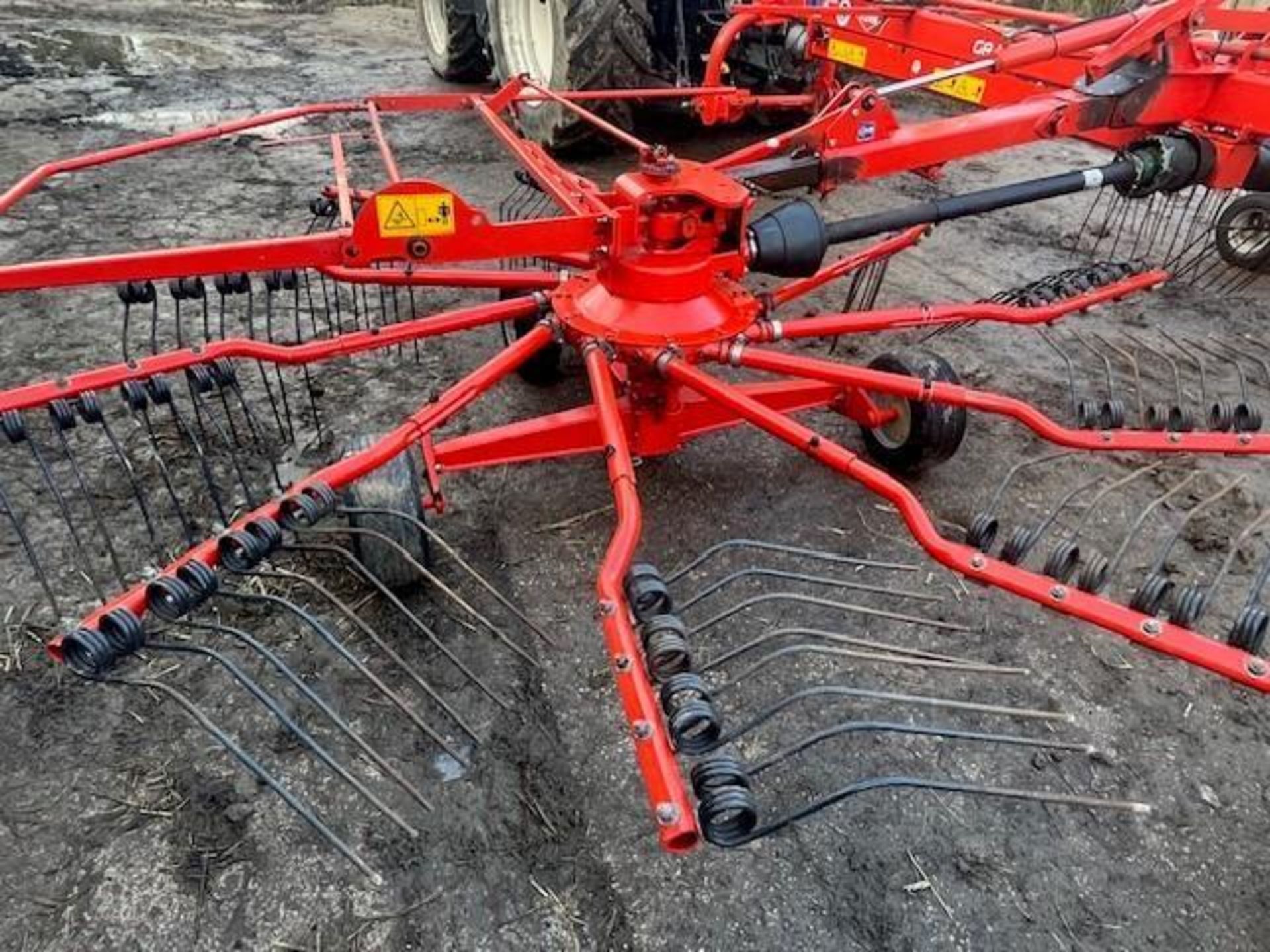 2015 Kuhn GA7501 Twin Rotor Rake - (Derbyshire) - Image 9 of 23