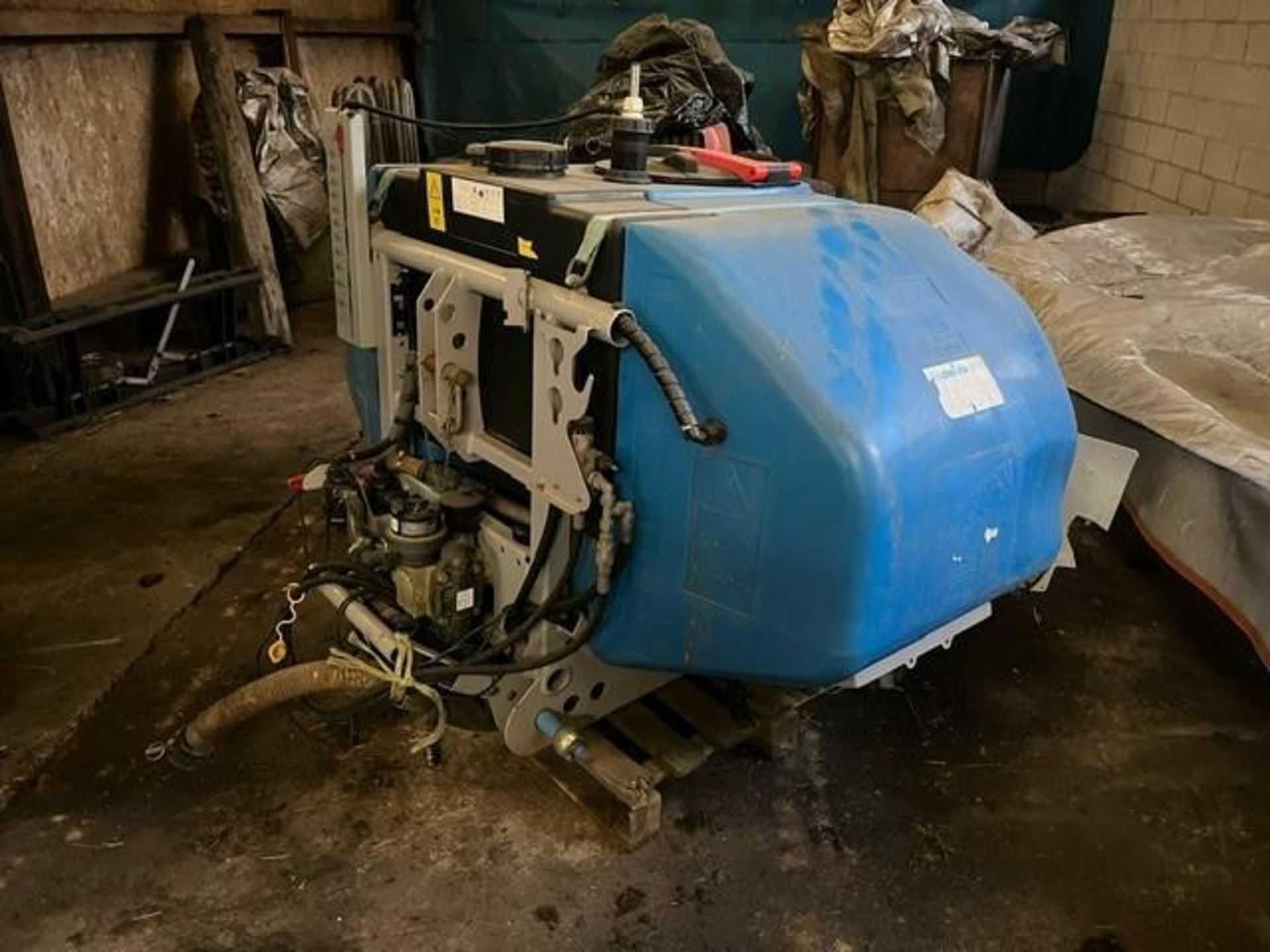 2016 Lemken Gemini 7, 1,000L Sprayer Front Tank - (Derbyshire) - Bild 5 aus 5